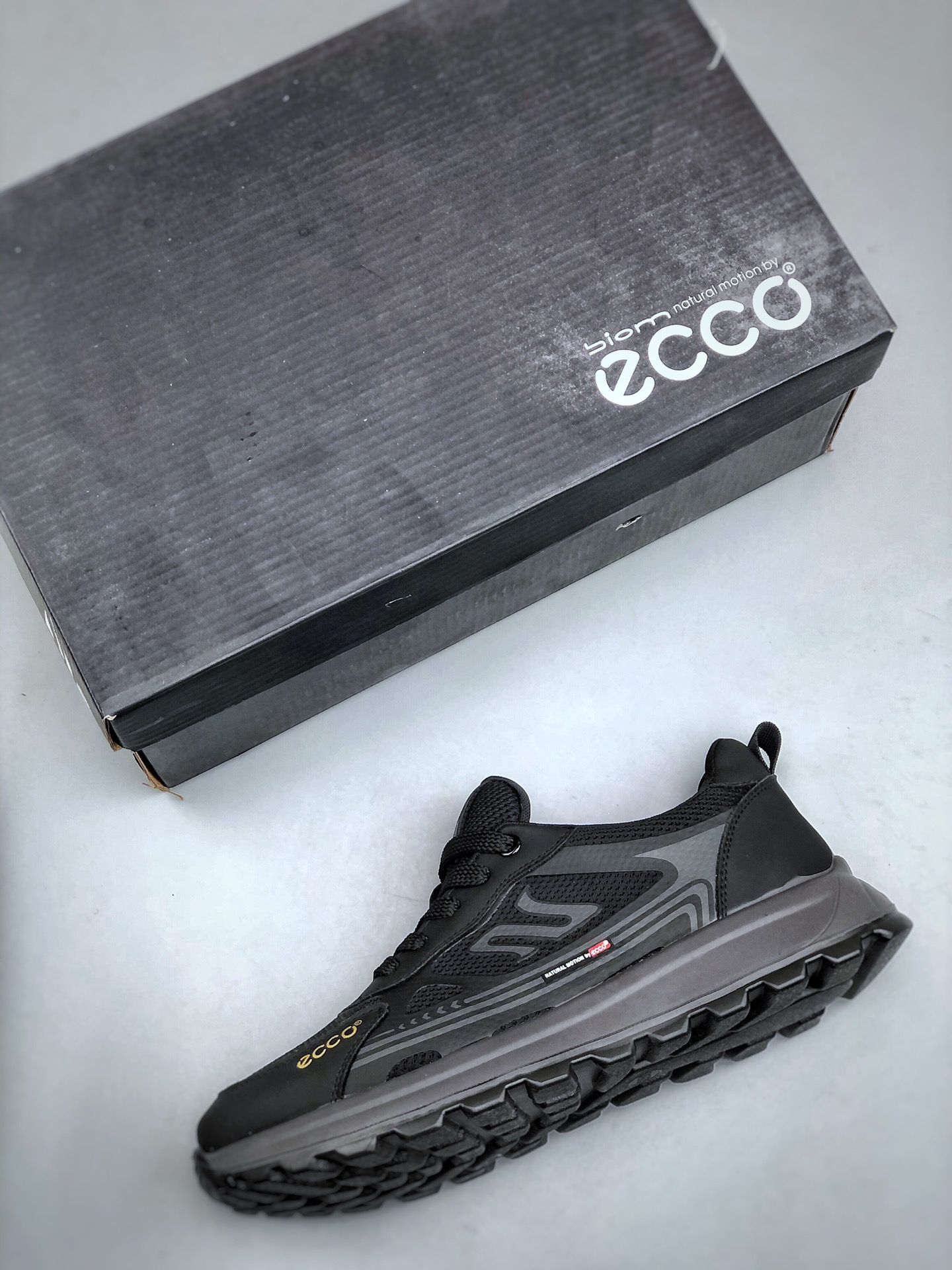 Male Sneakers Breathable