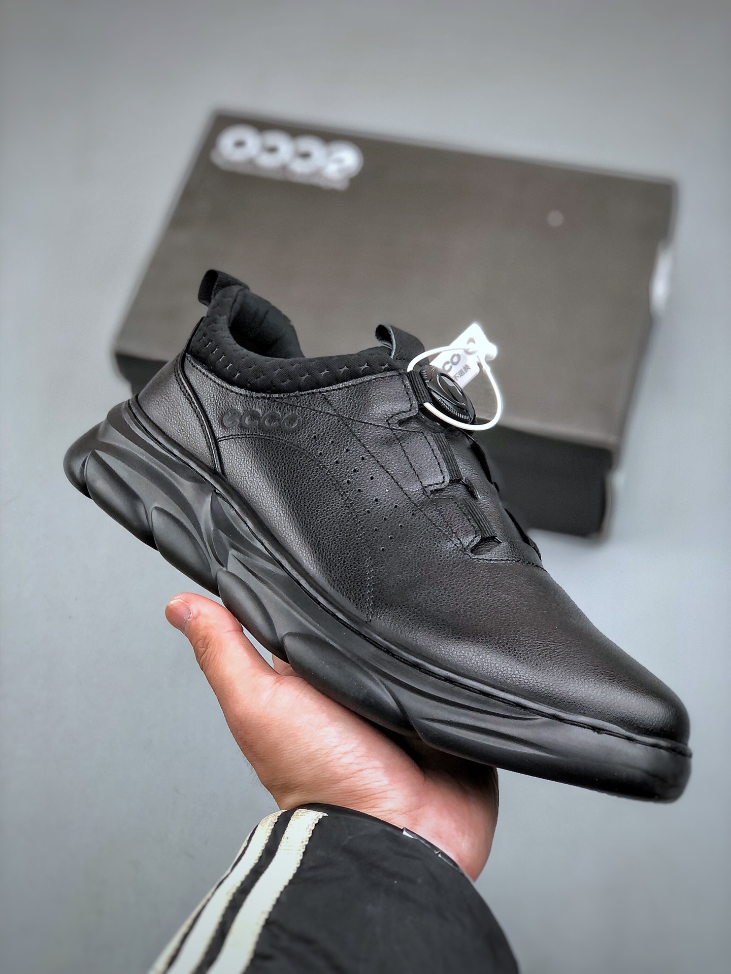 Male Sneakers Breathable