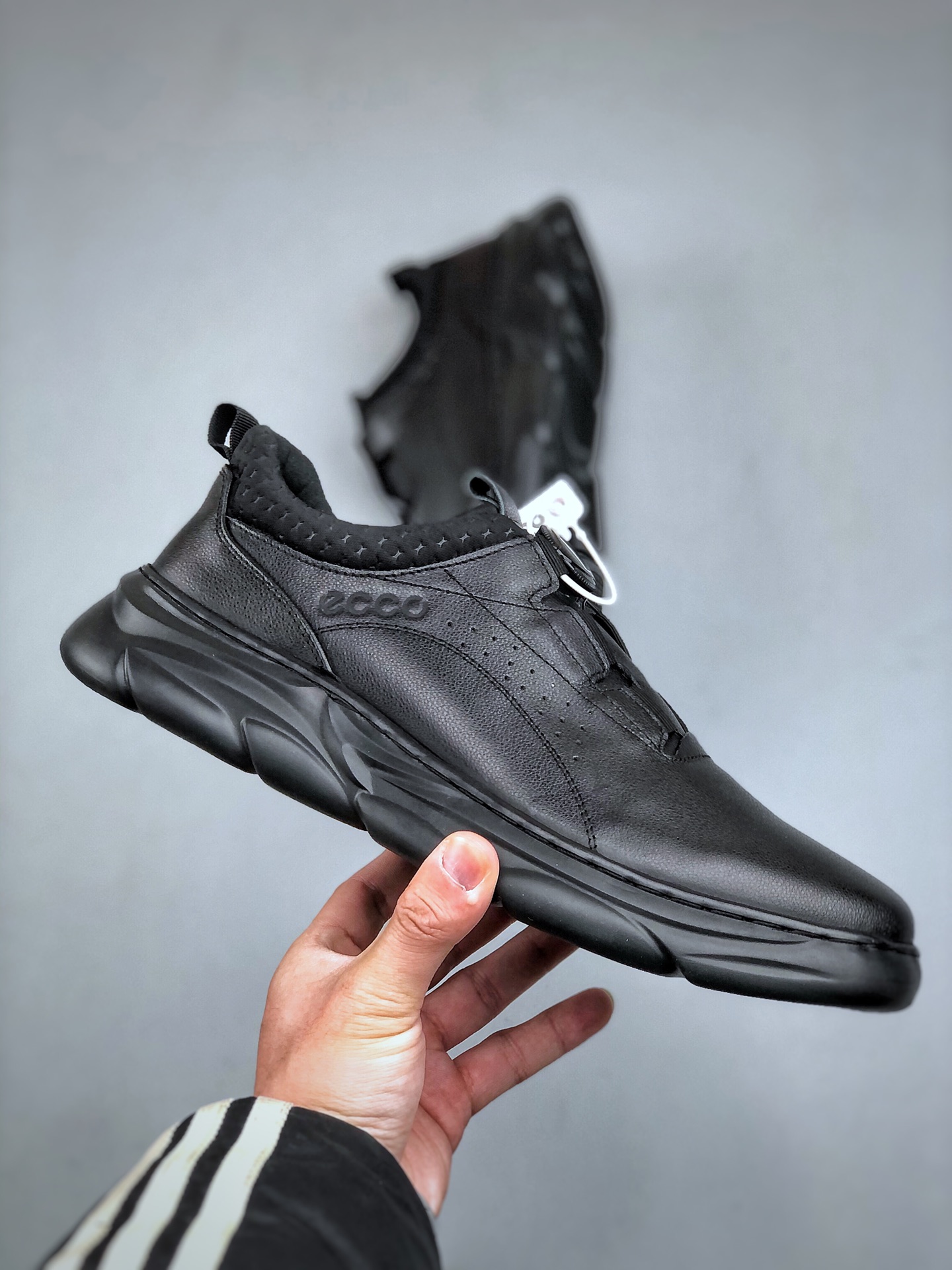 Male Sneakers Breathable