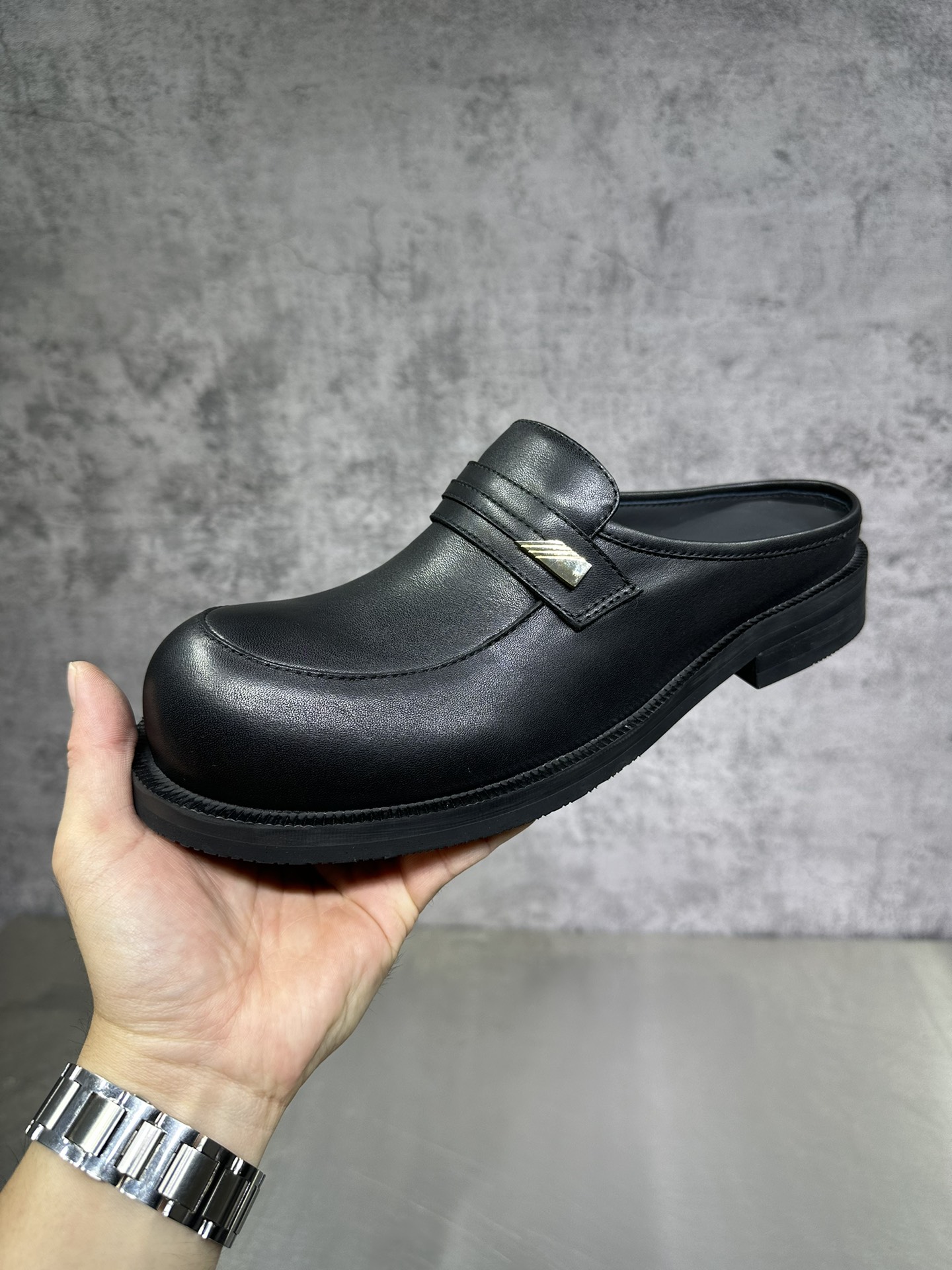 Basic Shoes 46