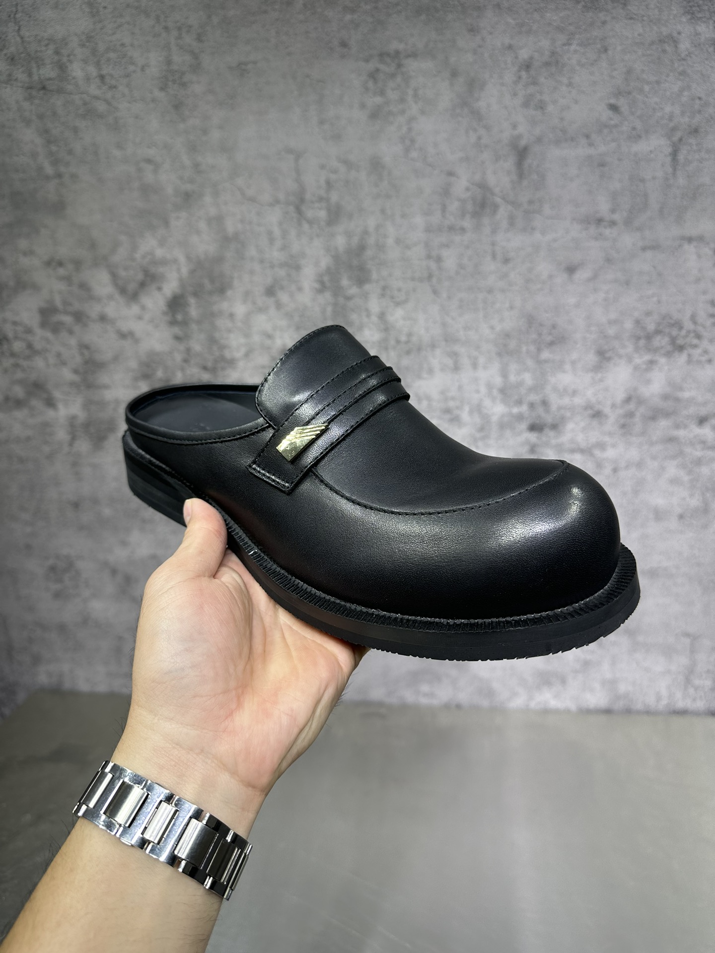 Basic Shoes 46