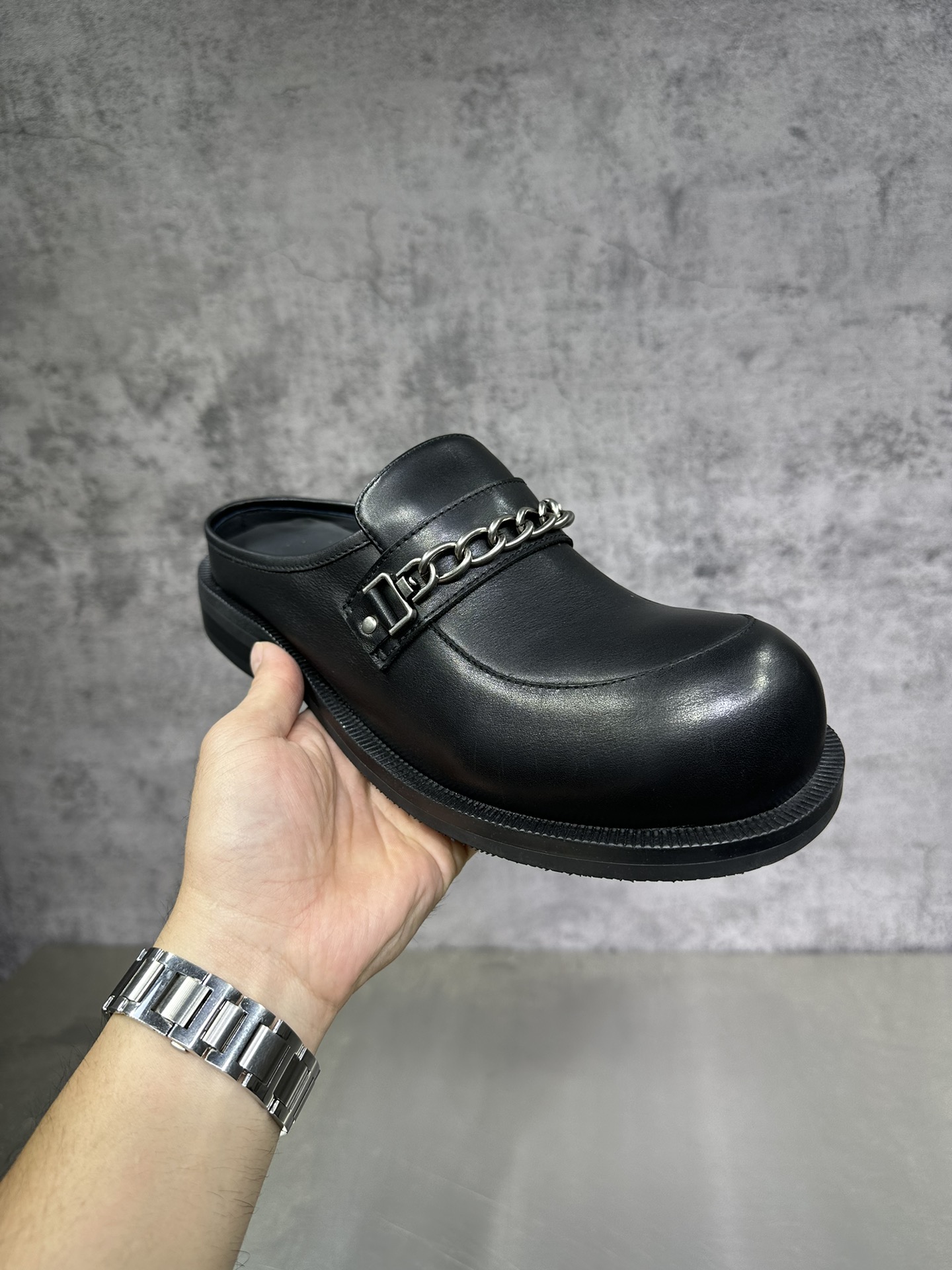 Basic Shoes 46