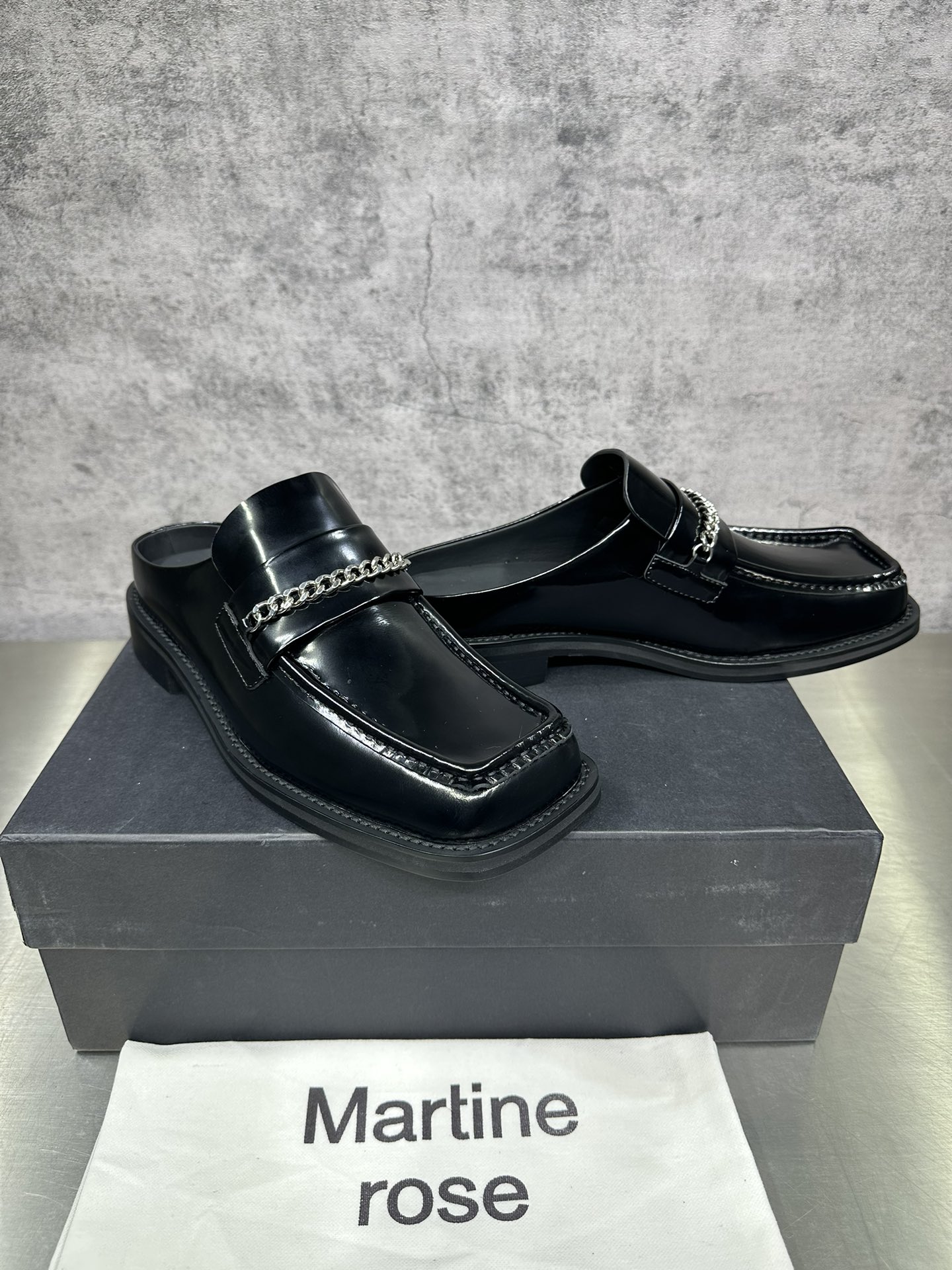 Slippers 46