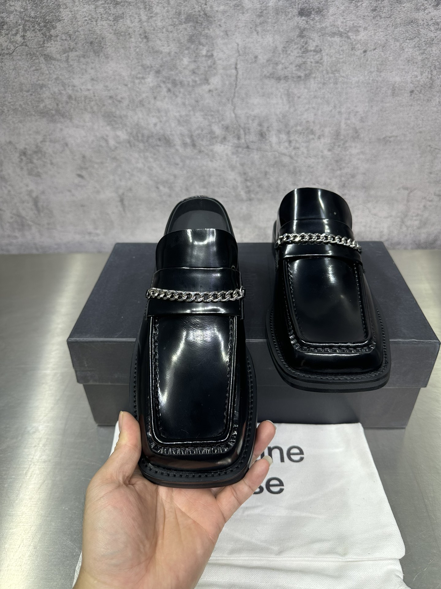 Slippers 46