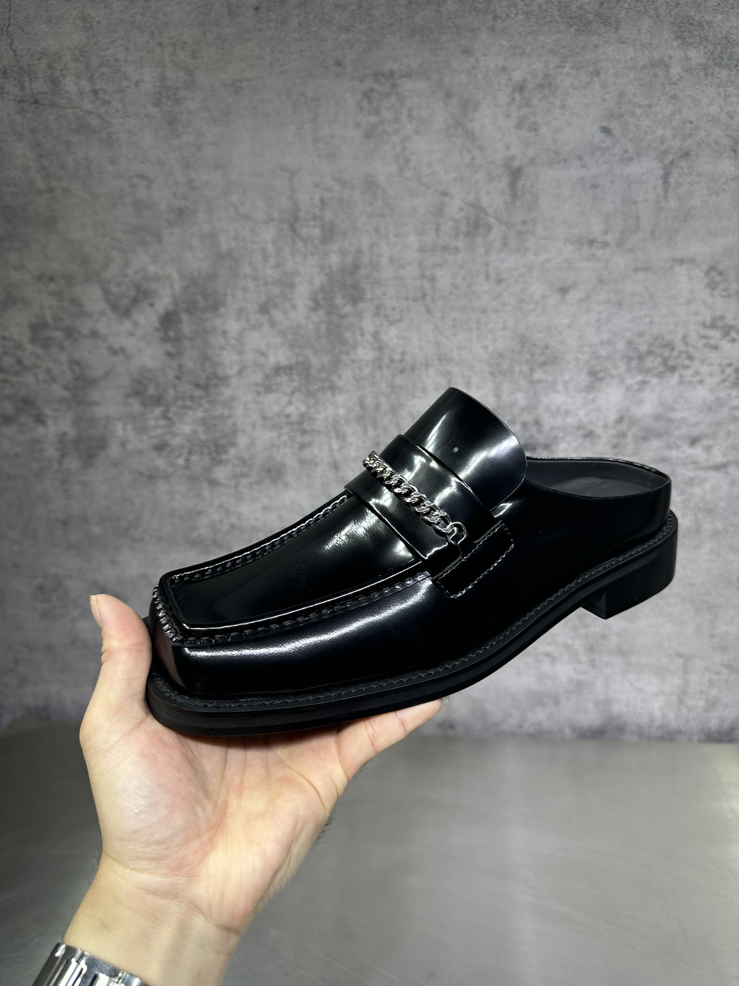 Slippers 46