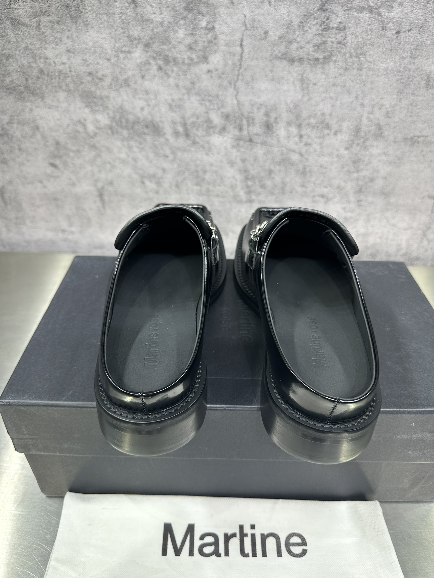 Slippers 46