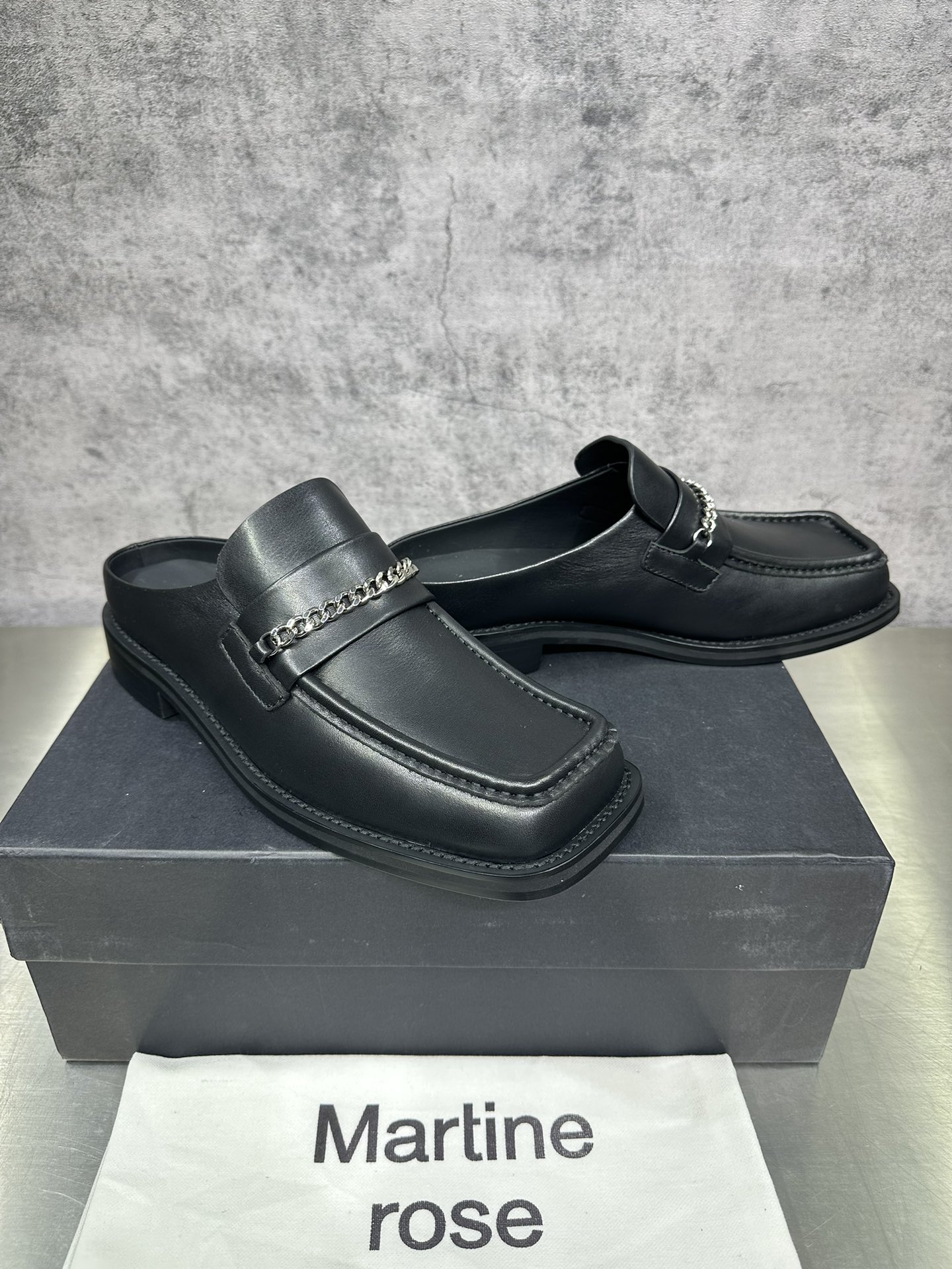Slippers 46