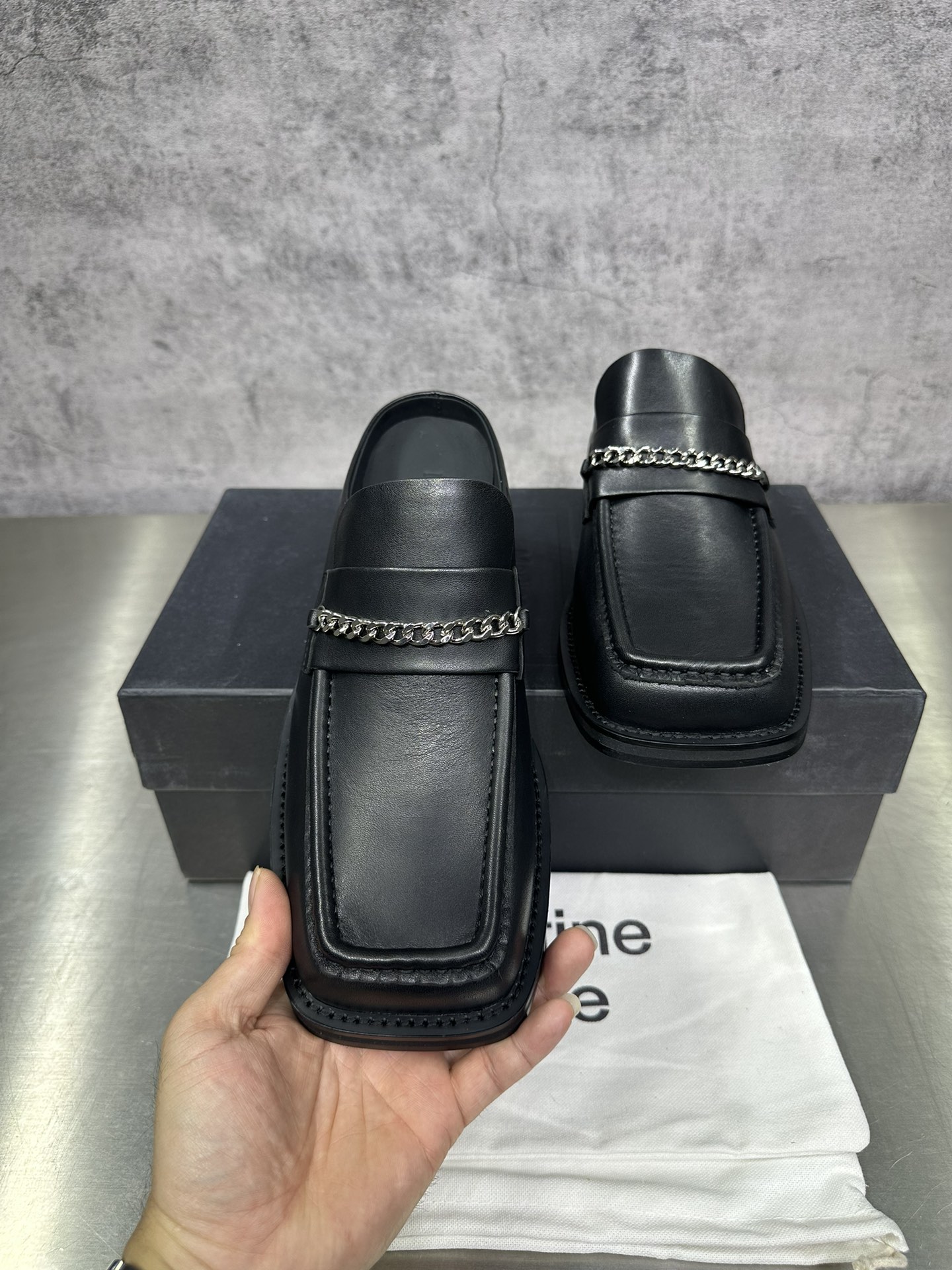 Slippers 46