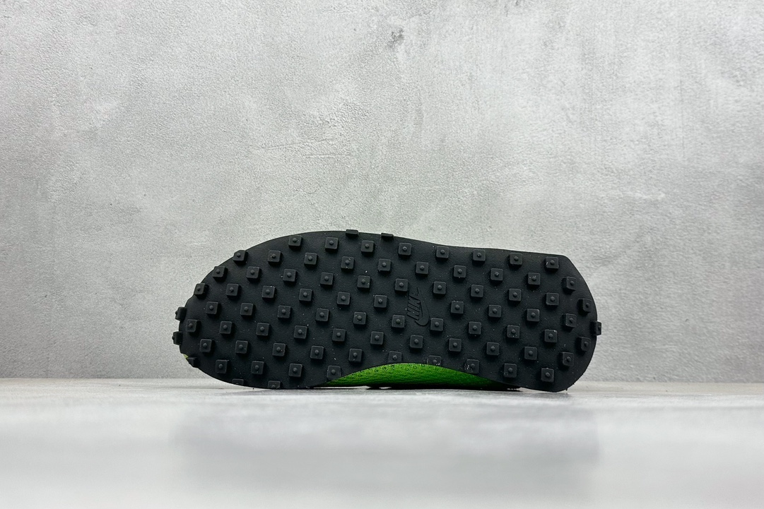 Running Shoes L-s