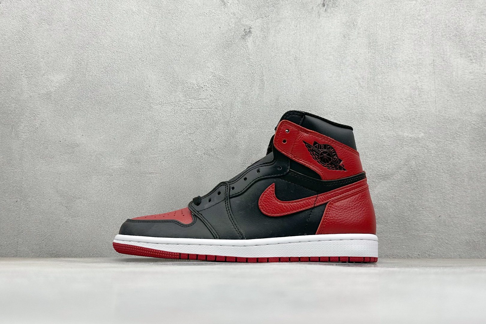 Jordan Nike Basic Shoes
