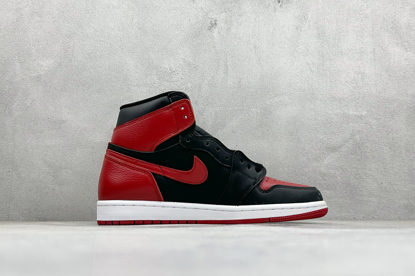 Jordan Nike Basic Shoes