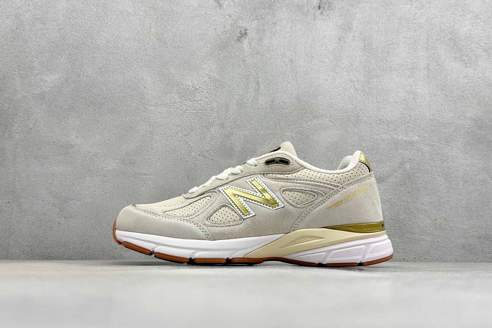Basic Shoes M