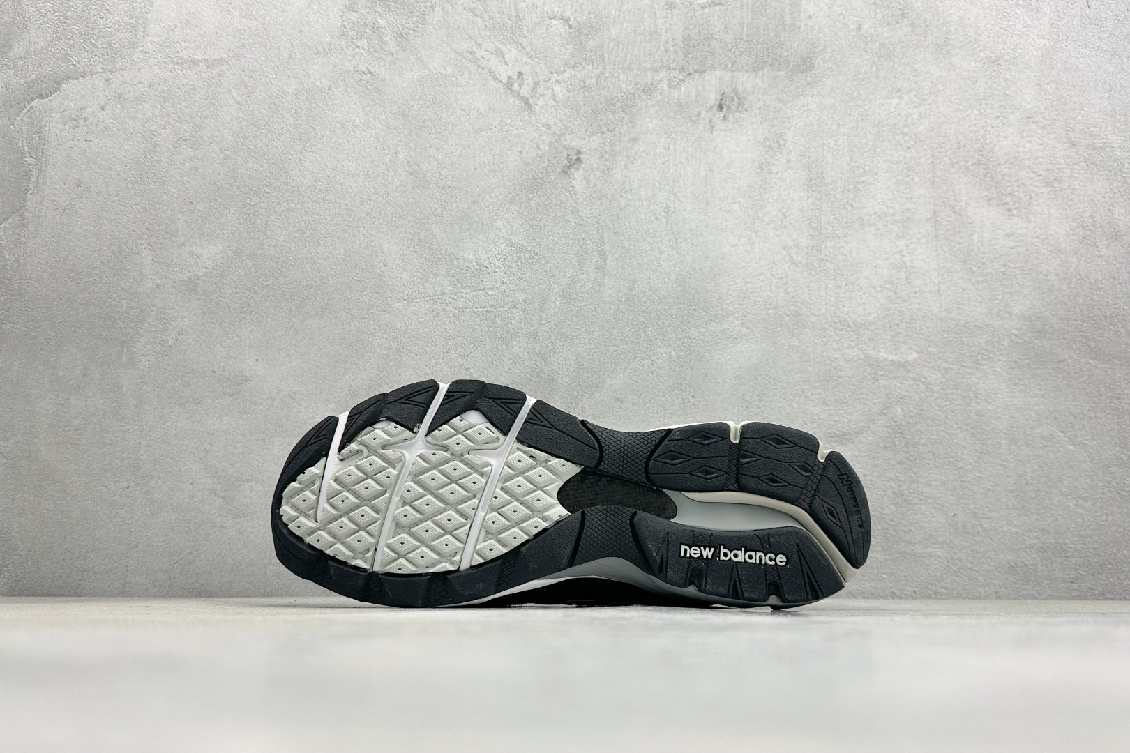 Basic Shoes M-s