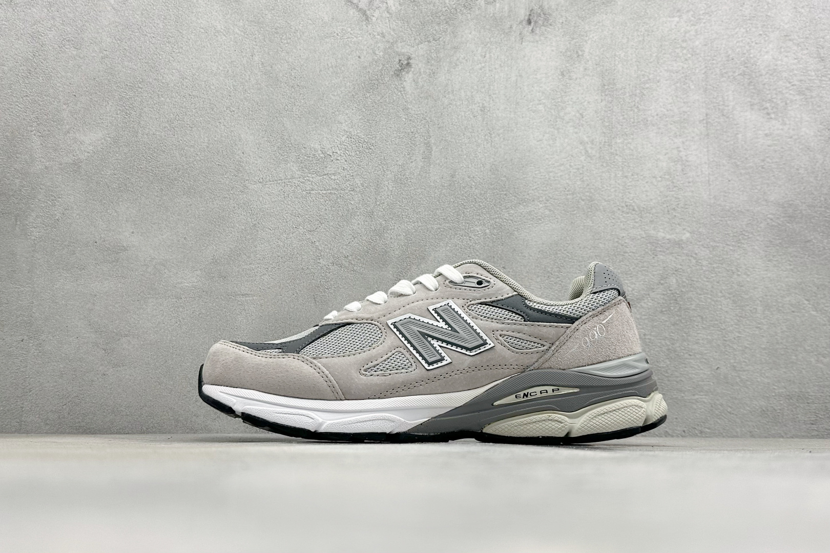 Basic Shoes M