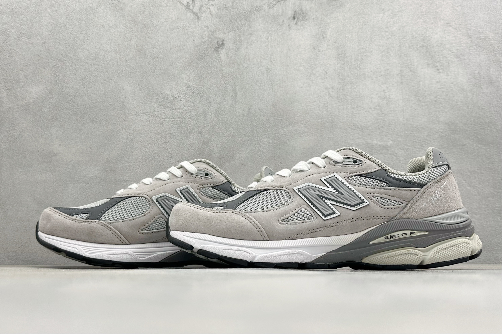 Basic Shoes M