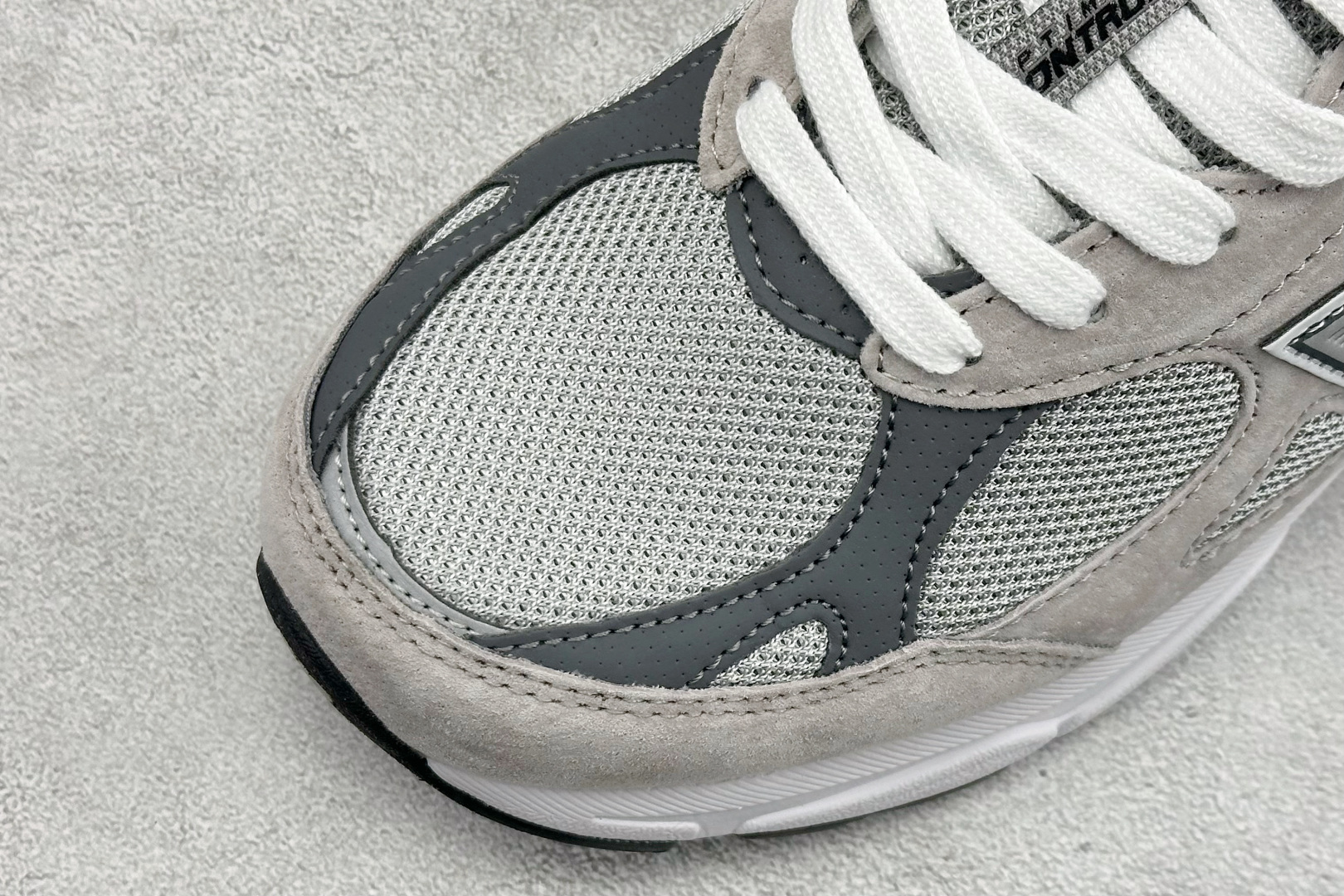 Basic Shoes M