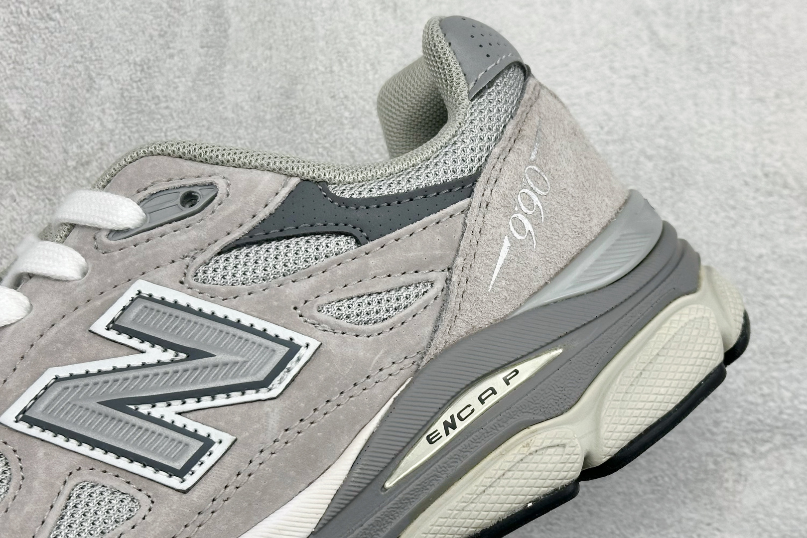 Basic Shoes M