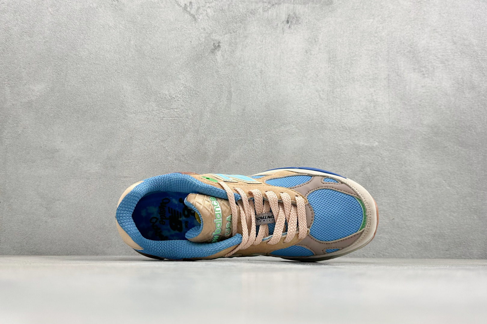 Basic Shoes M