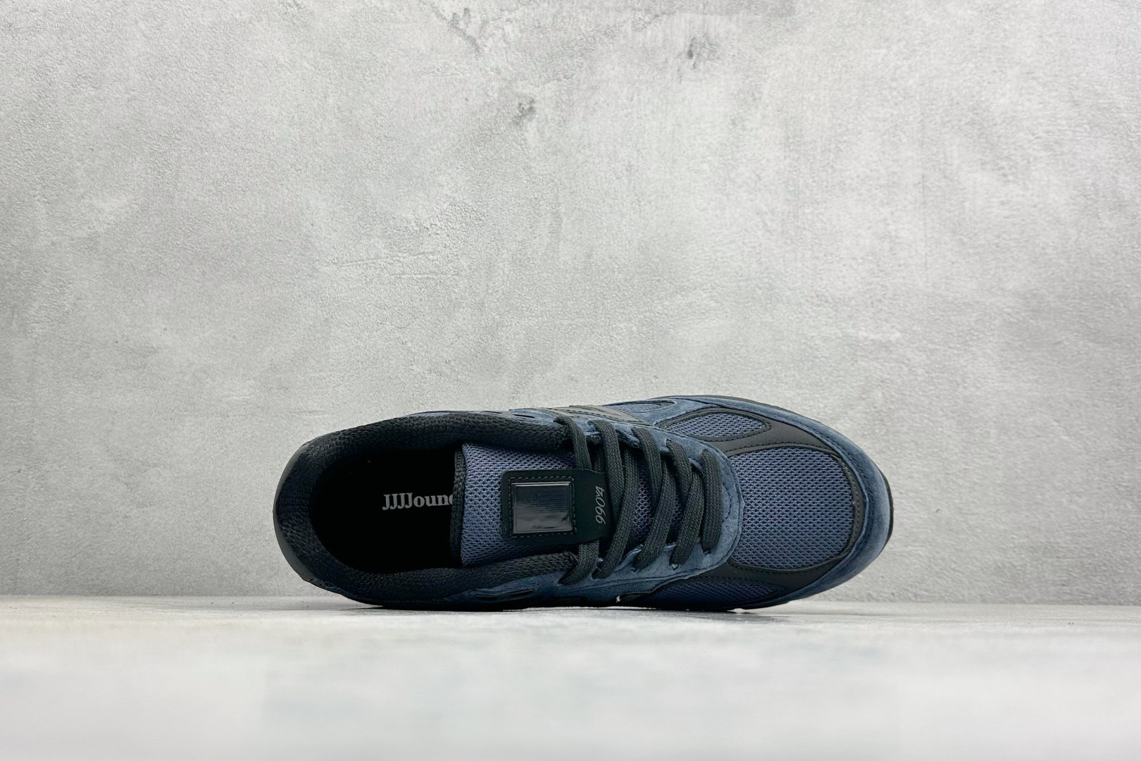 Basic Shoes M