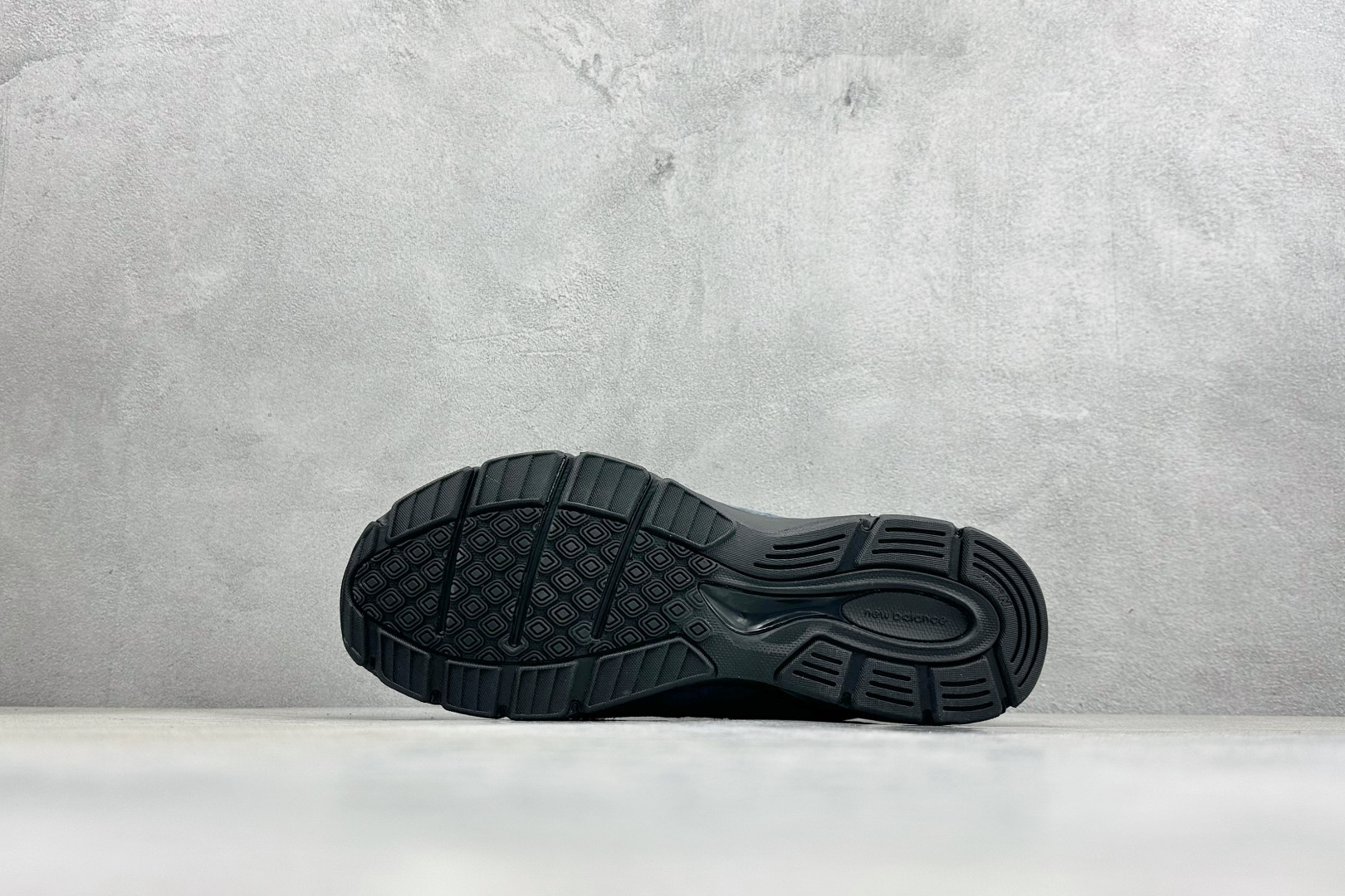 Basic Shoes M
