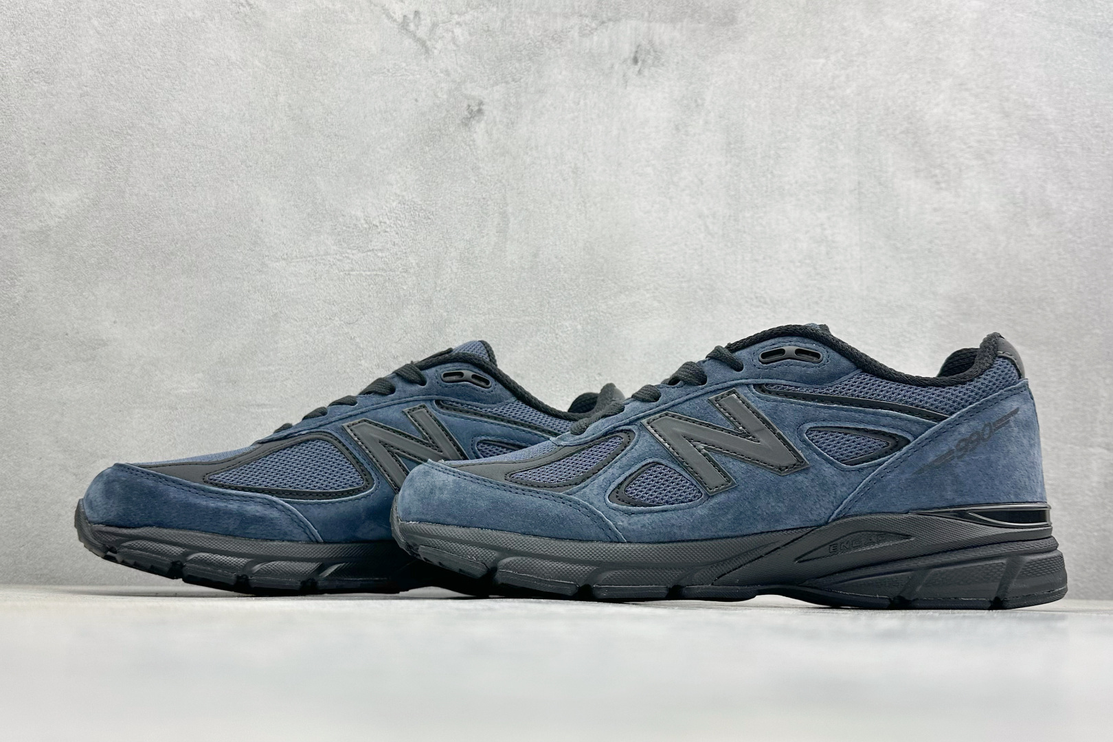 Basic Shoes M