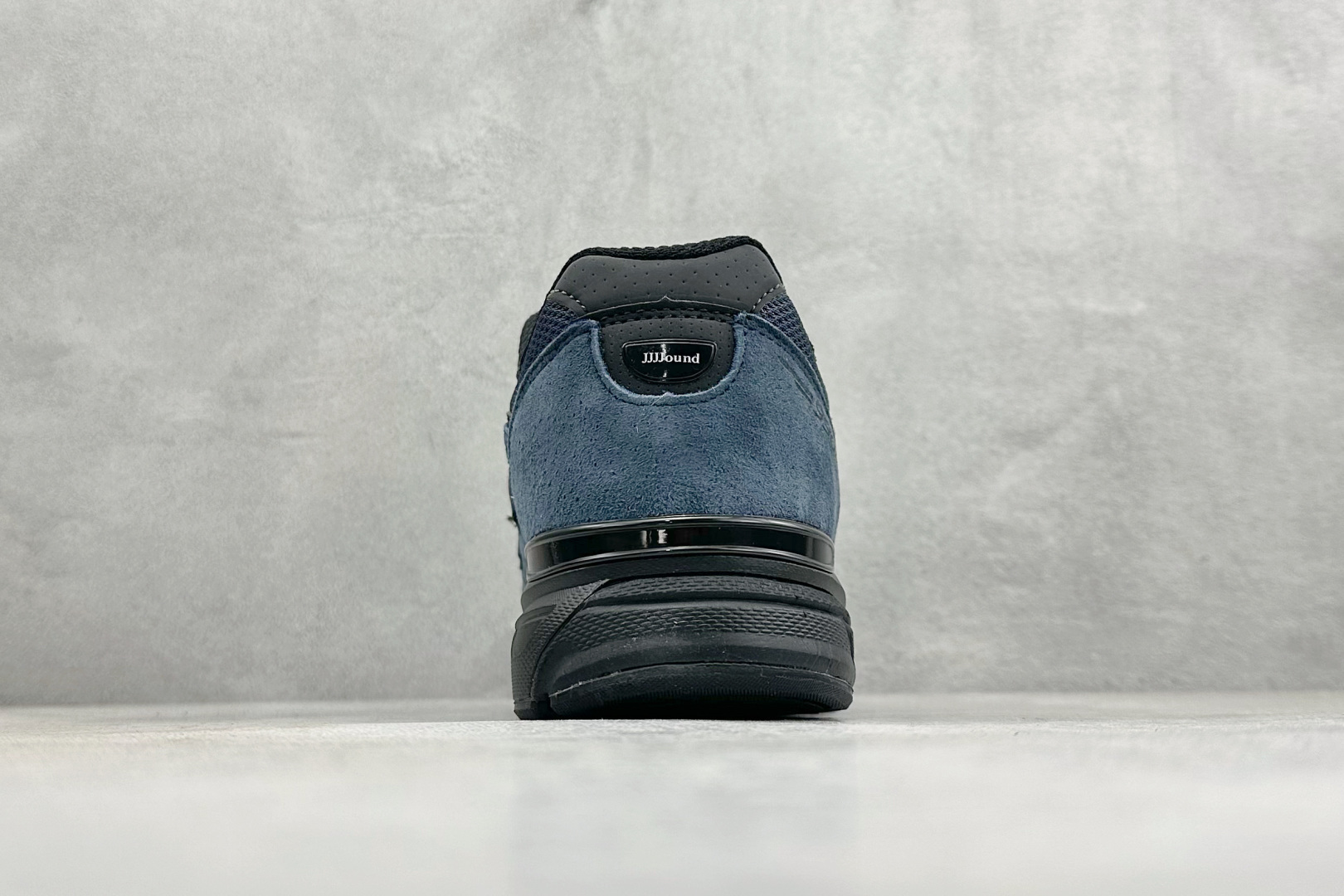 Basic Shoes M