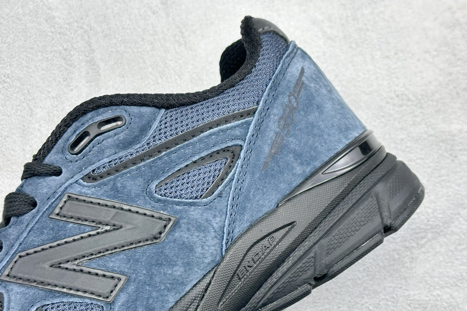 Basic Shoes M