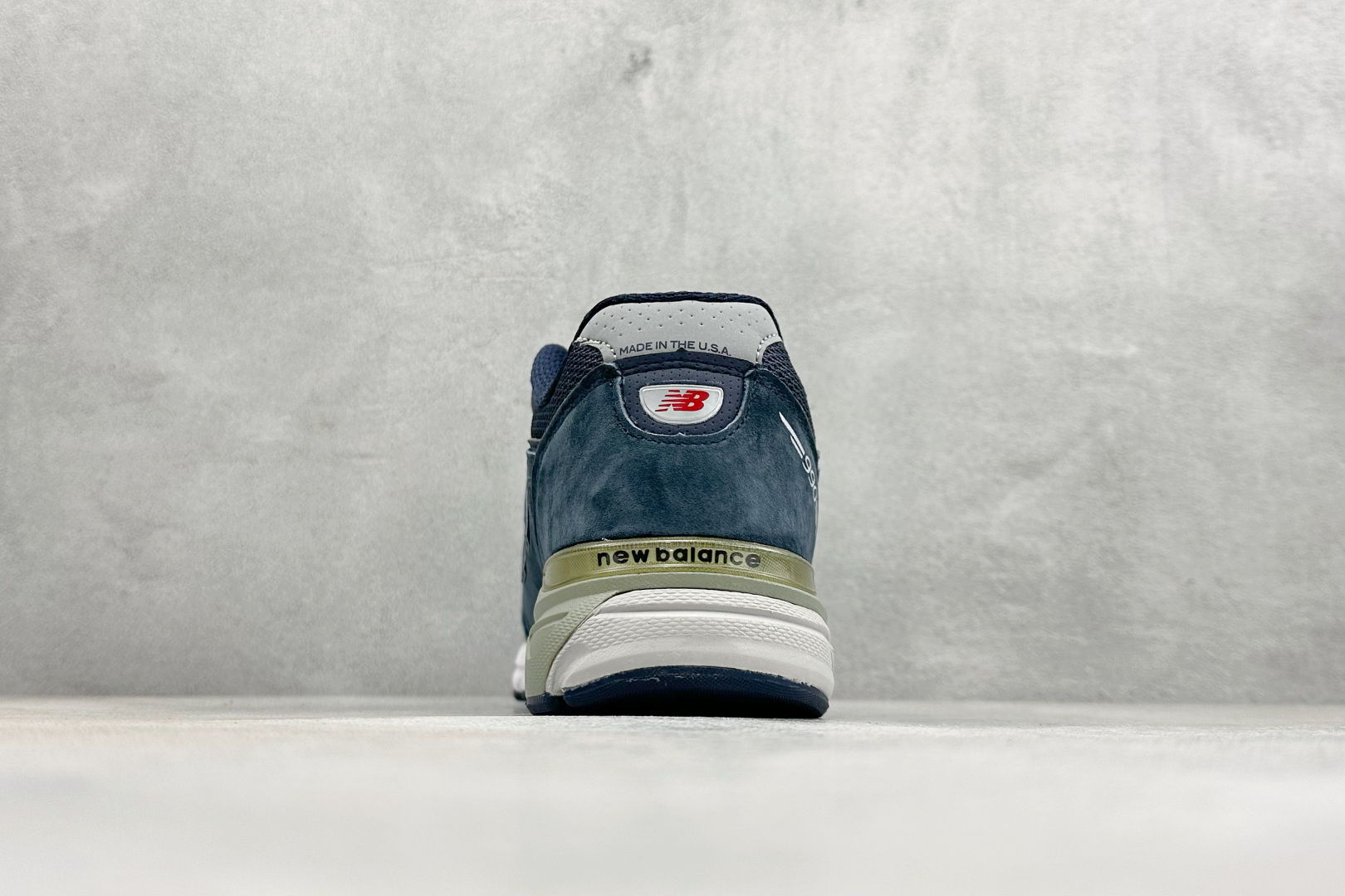 Basic Shoes M