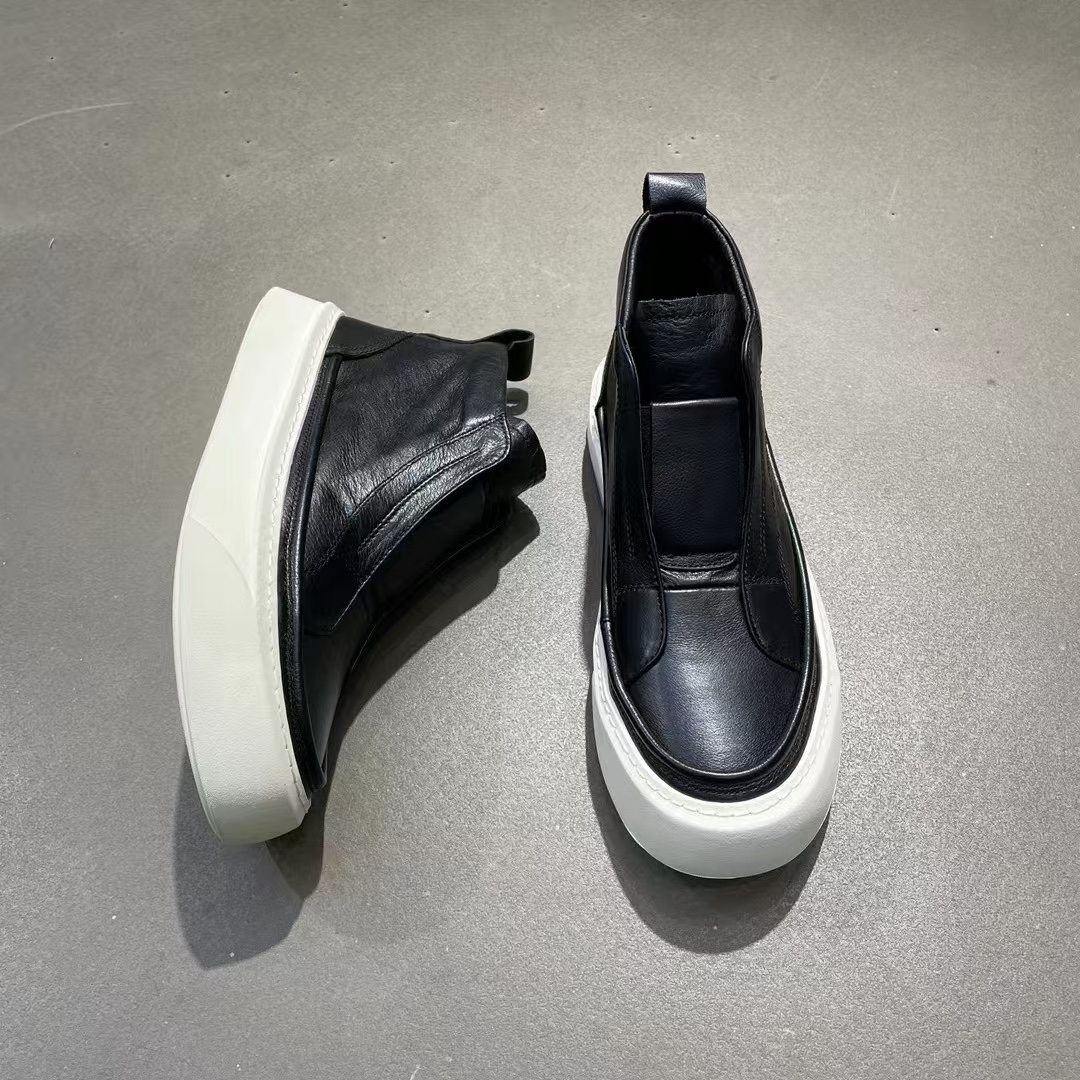 Basic Shoes 43
