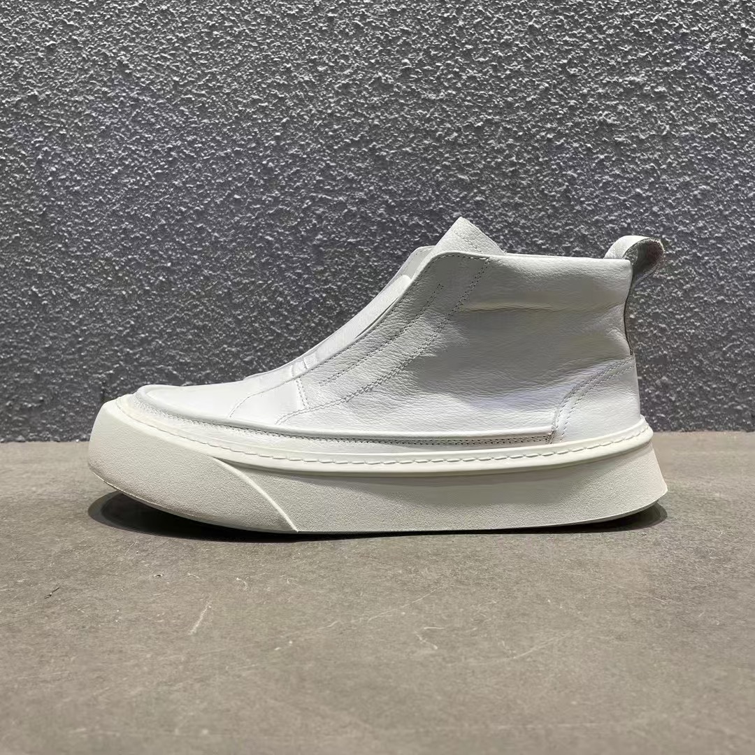 Basic Shoes 43