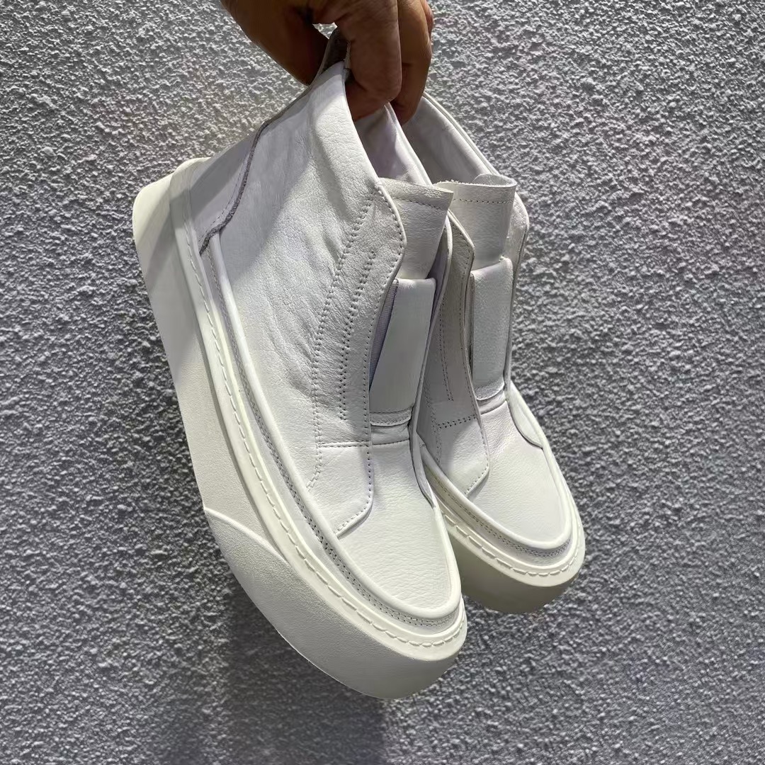 Basic Shoes 43