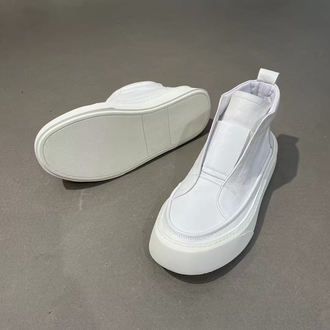 Basic Shoes 43