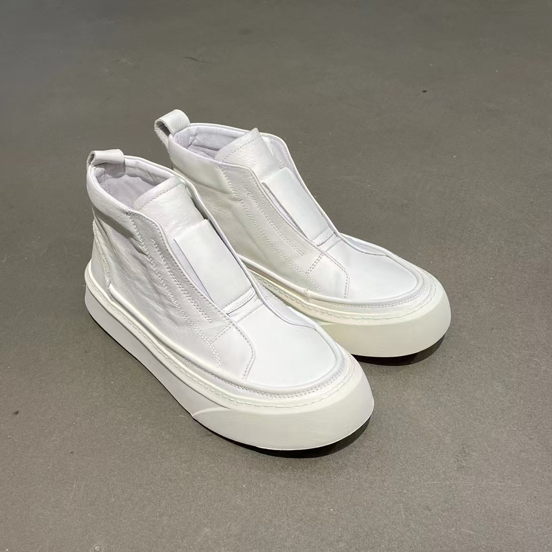 Basic Shoes 43