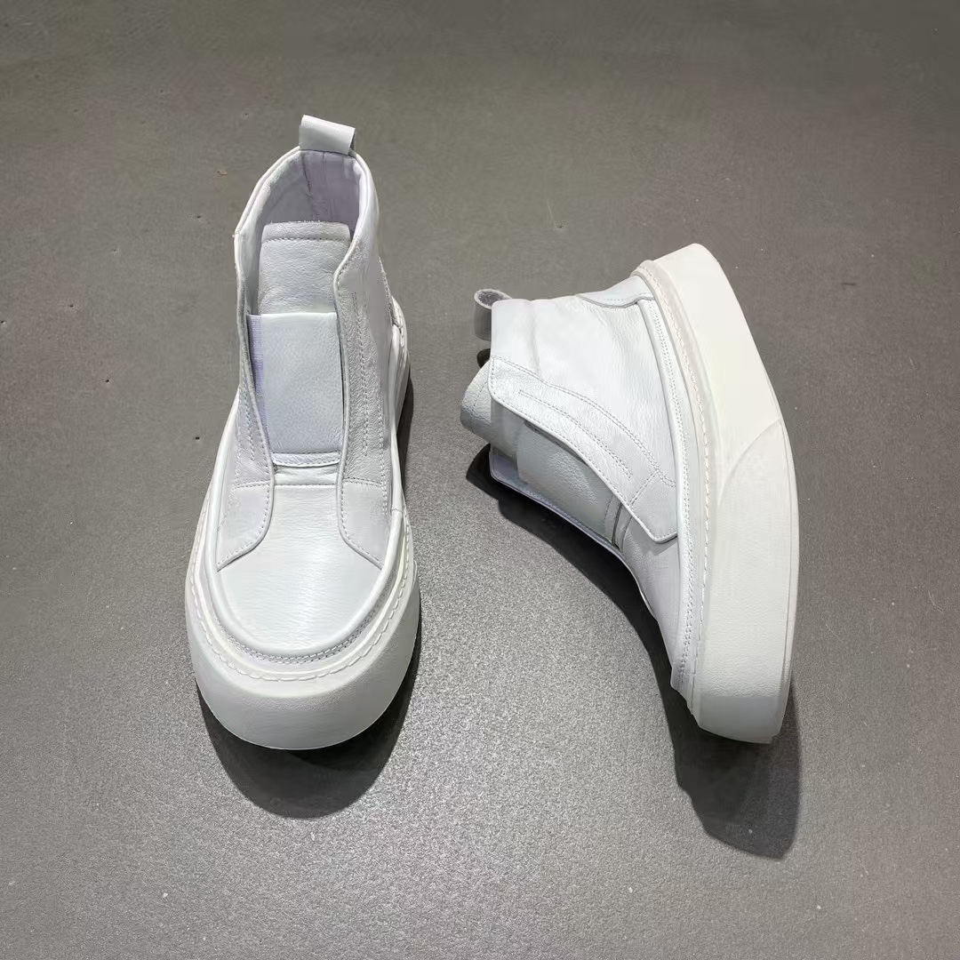 Basic Shoes 43