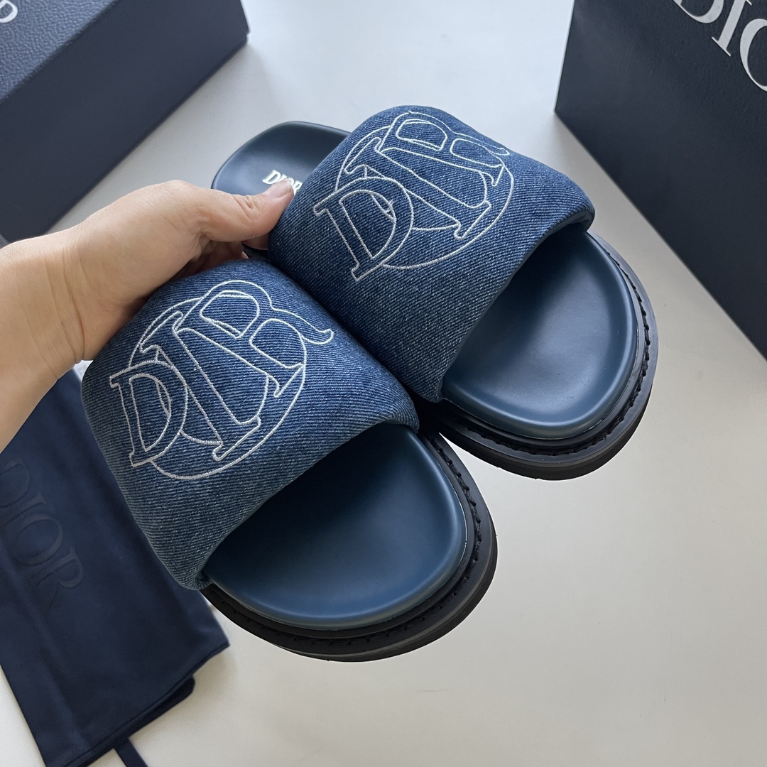 Male Sandals White M