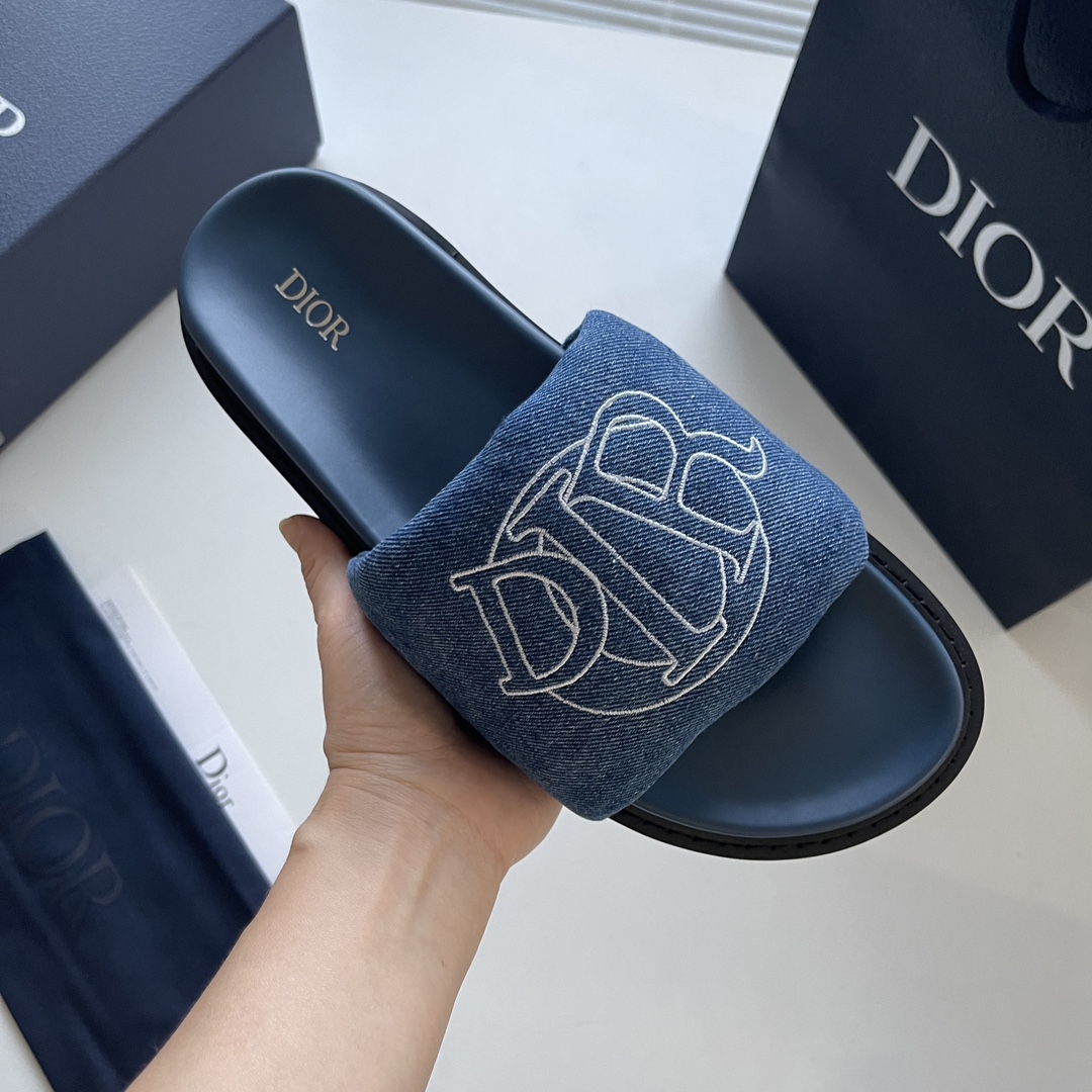 Male Sandals White M