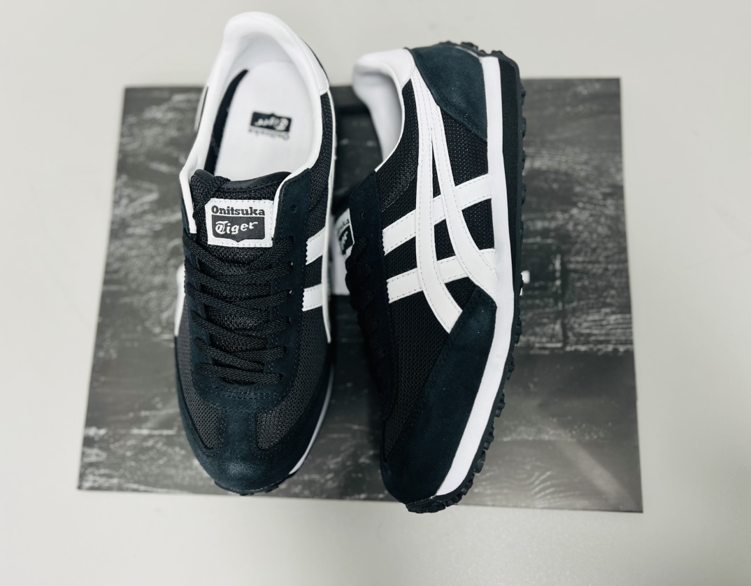 Dior Onitsuka Tiger Male Sneakers S