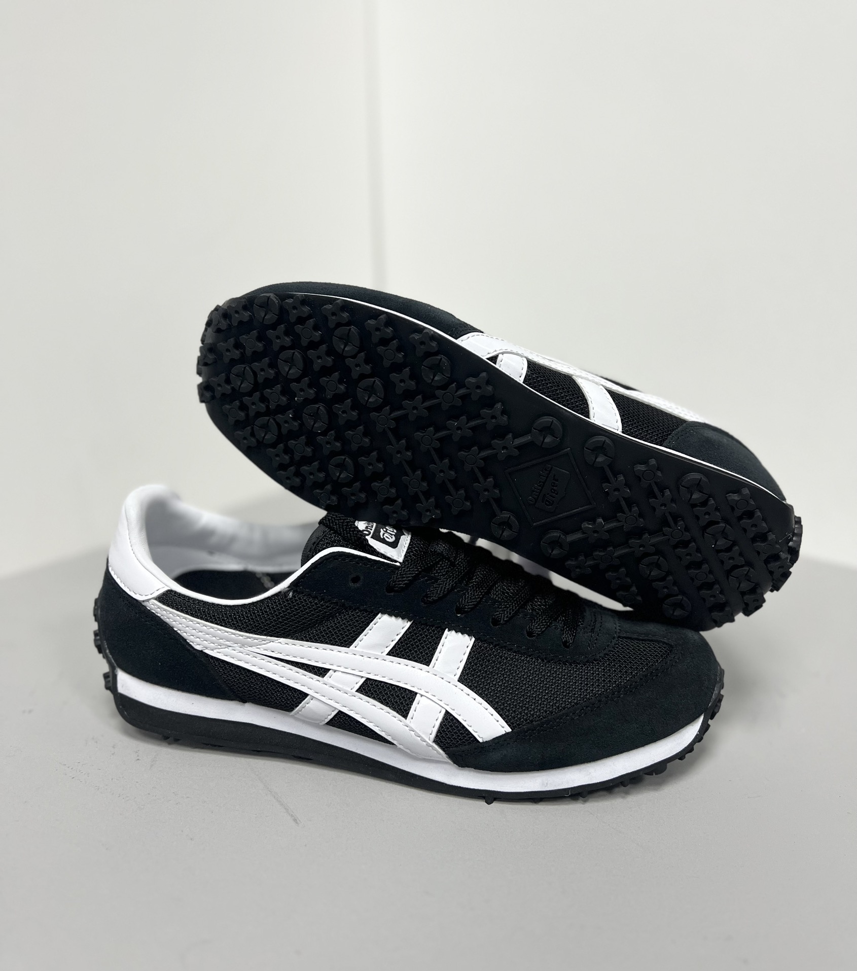 Dior Onitsuka Tiger Male Sneakers S