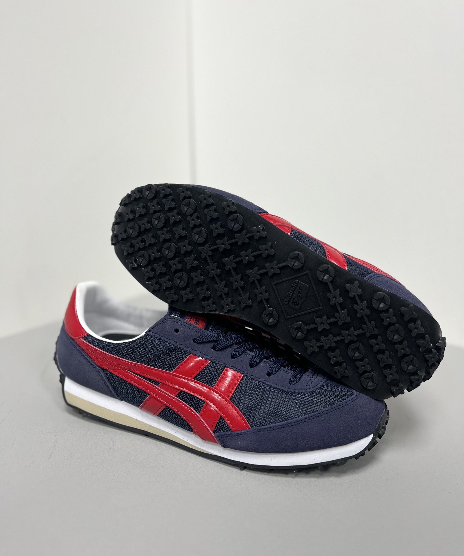 Dior Onitsuka Tiger Male Sneakers S