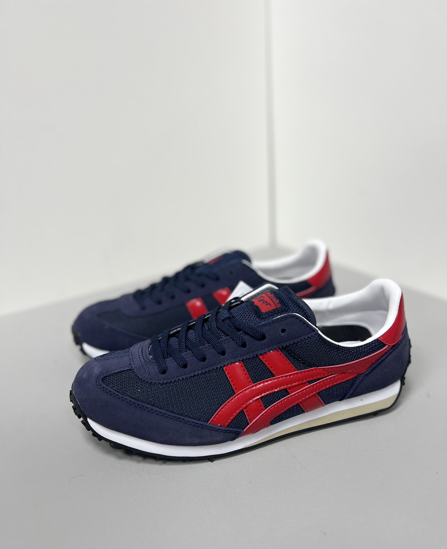 Dior Onitsuka Tiger Male Sneakers S