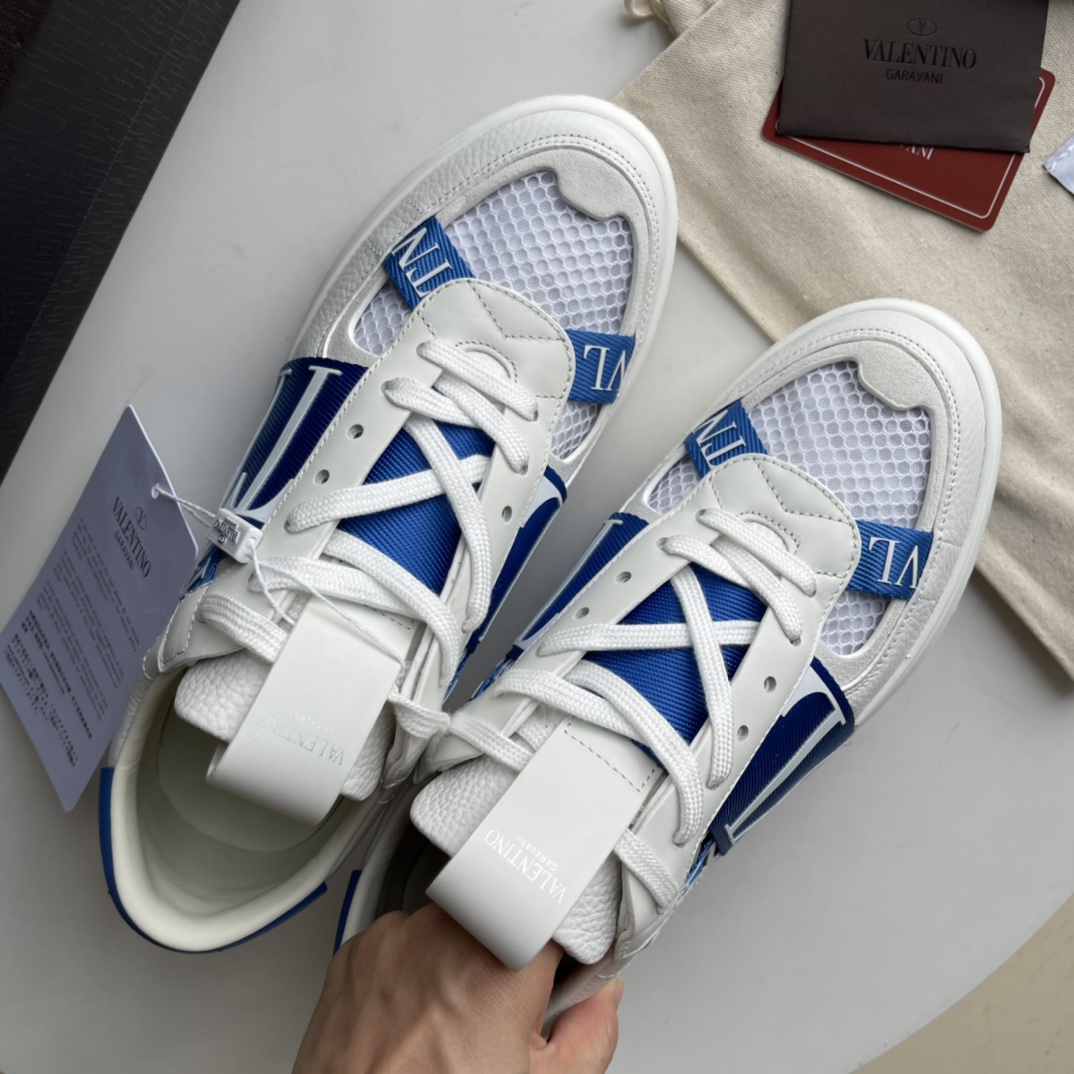 Male Sneakers L