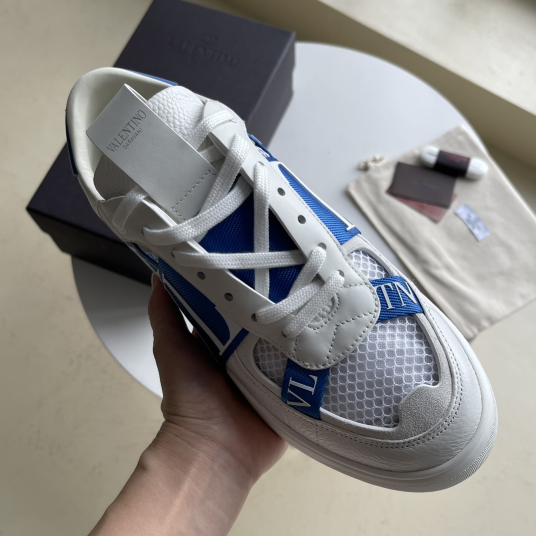 Male Sneakers L