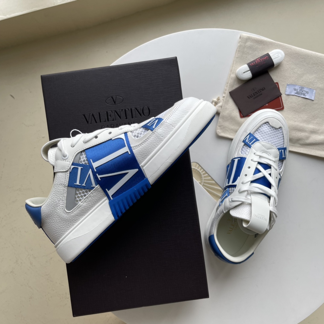 Male Sneakers L