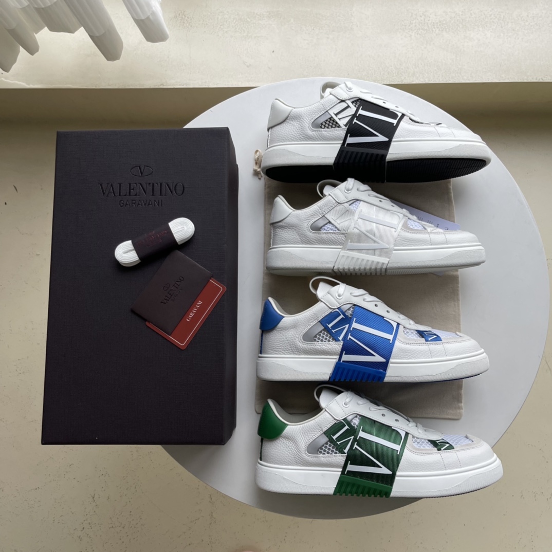Male Sneakers L