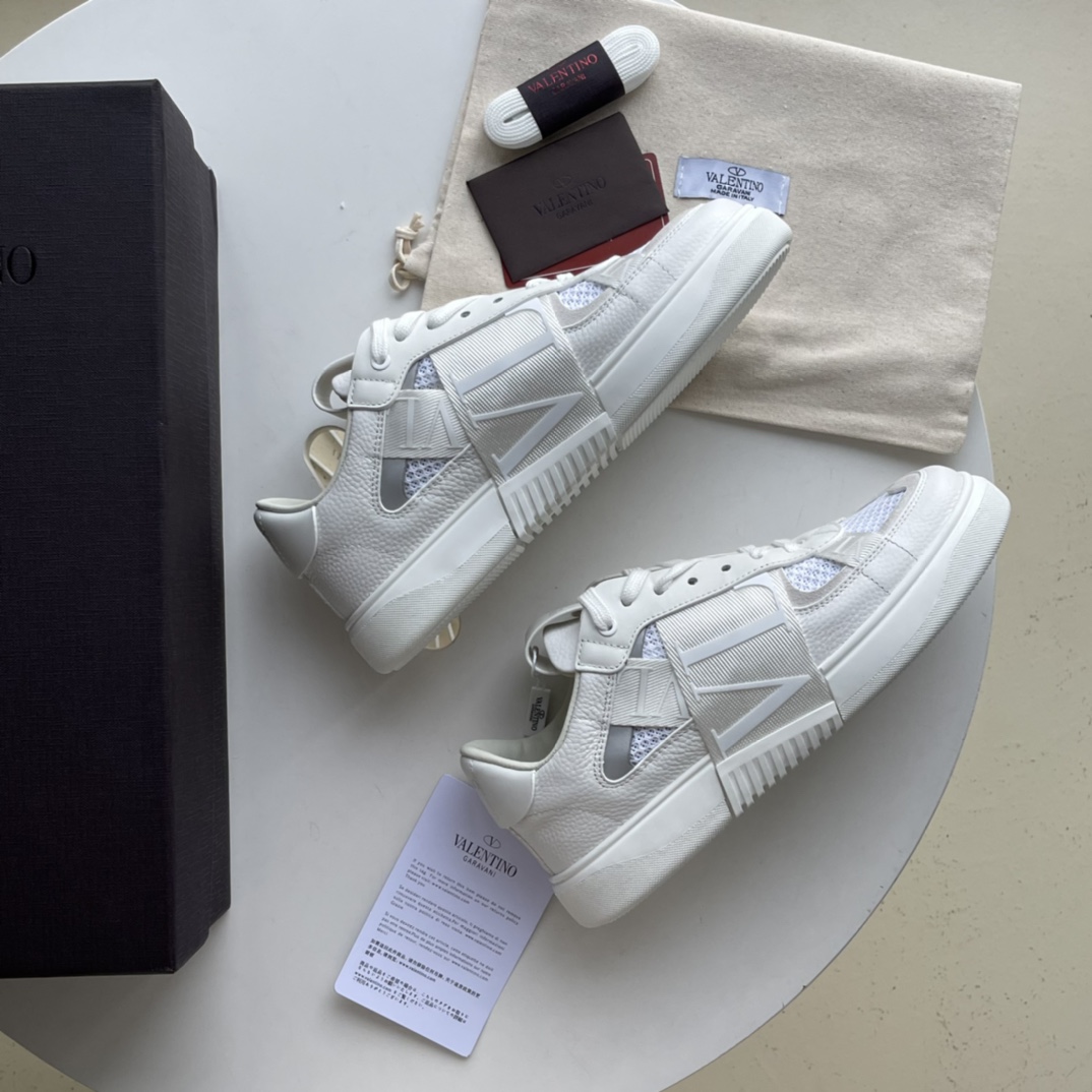 Male Sneakers L