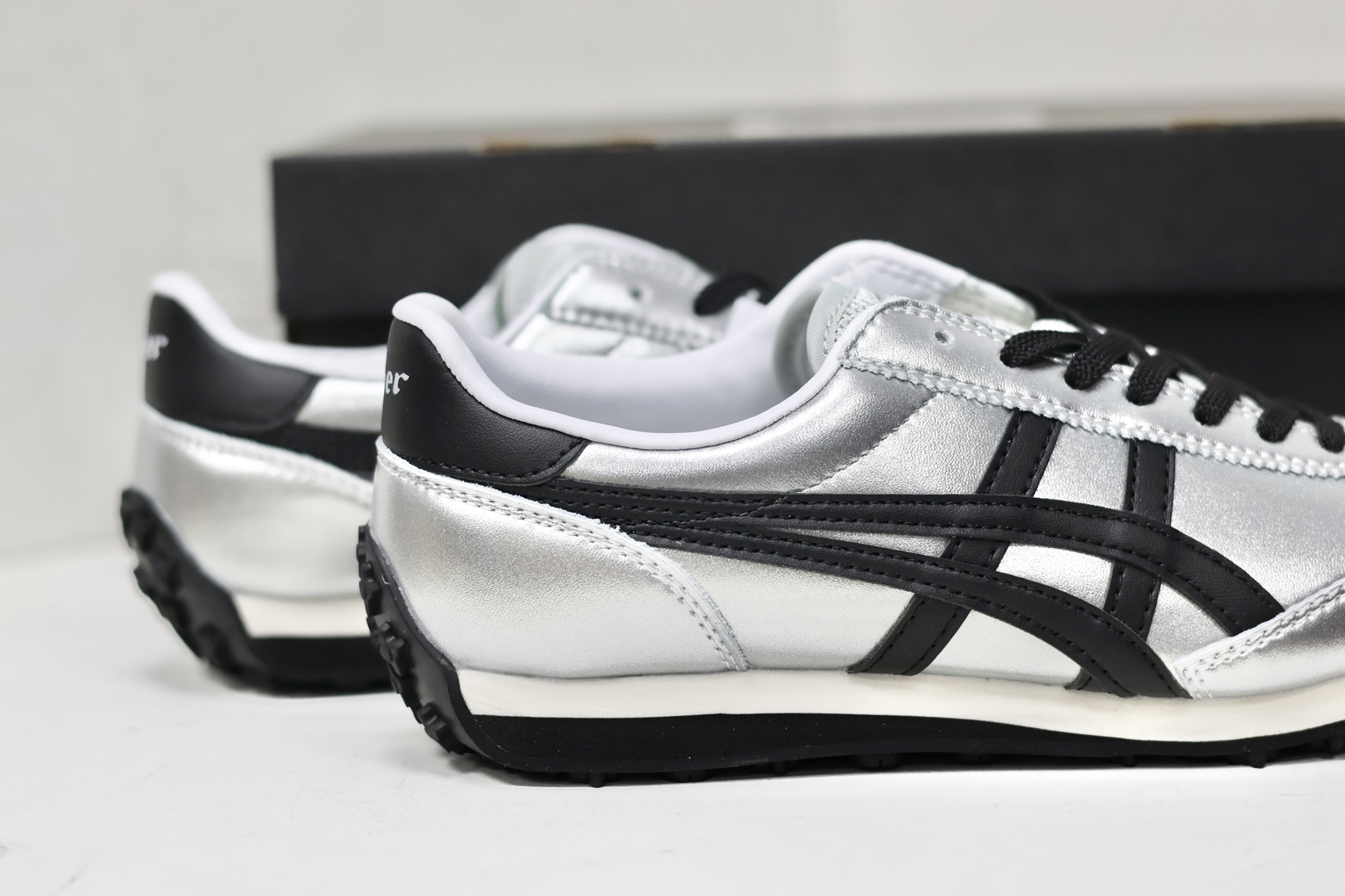 Dior Onitsuka Tiger Male Sneakers S
