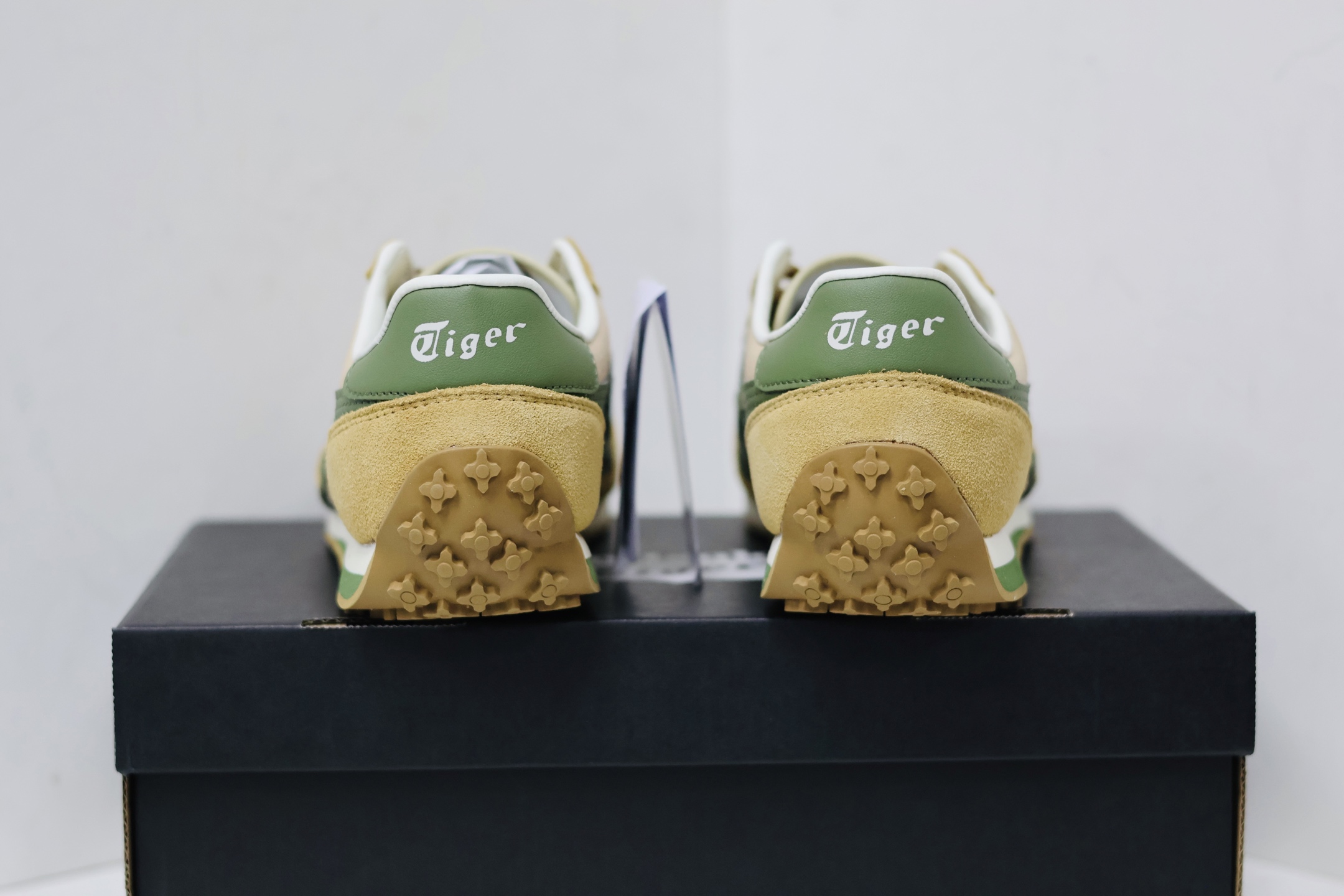 Dior Onitsuka Tiger Male Sneakers S