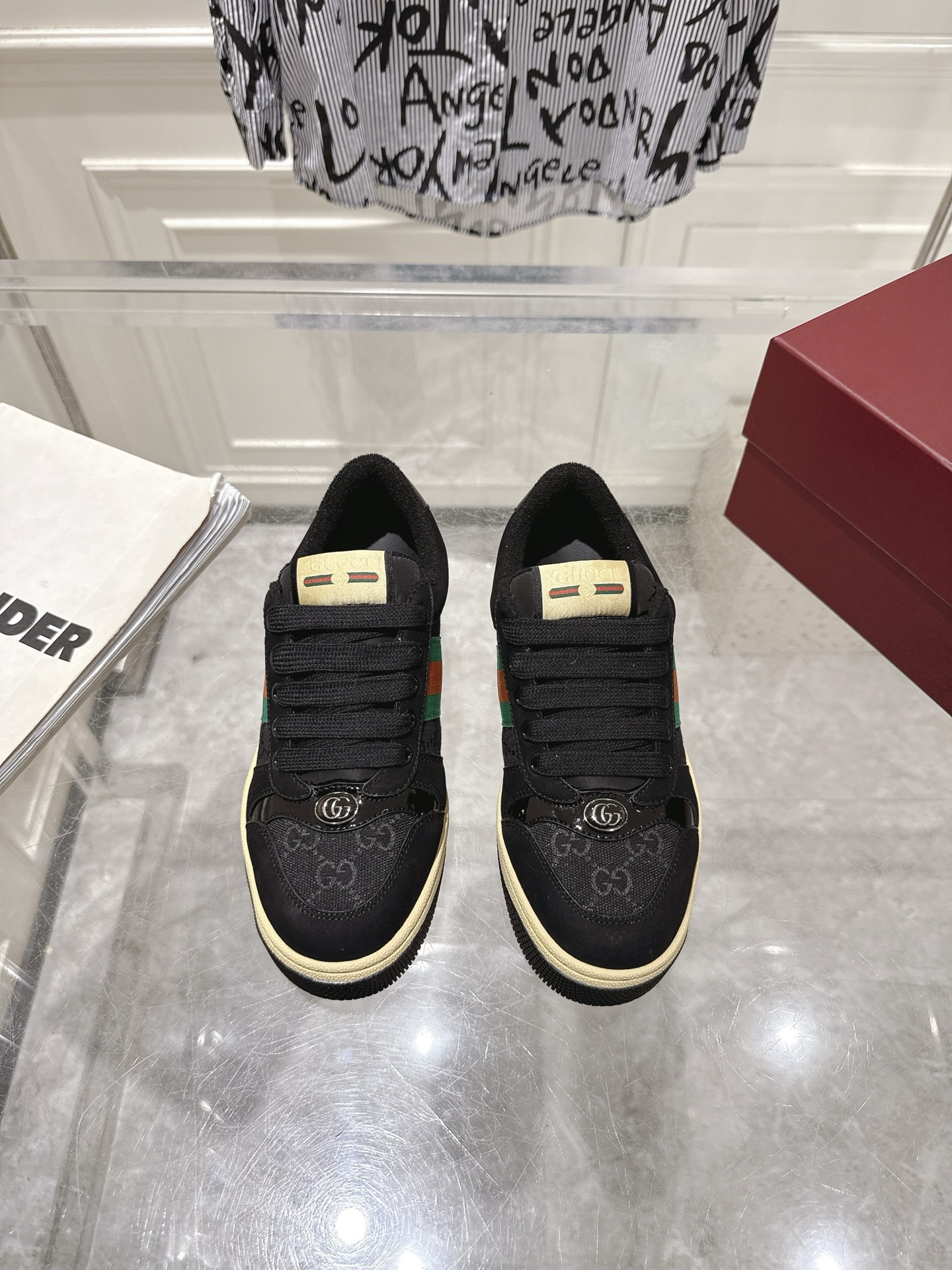 Gucci Female Basic Shoes S