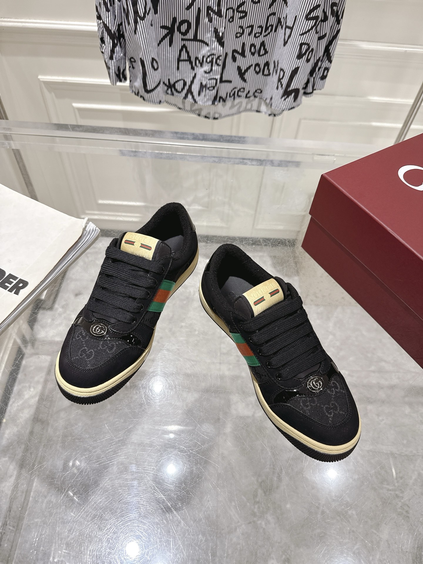 Gucci Female Basic Shoes S