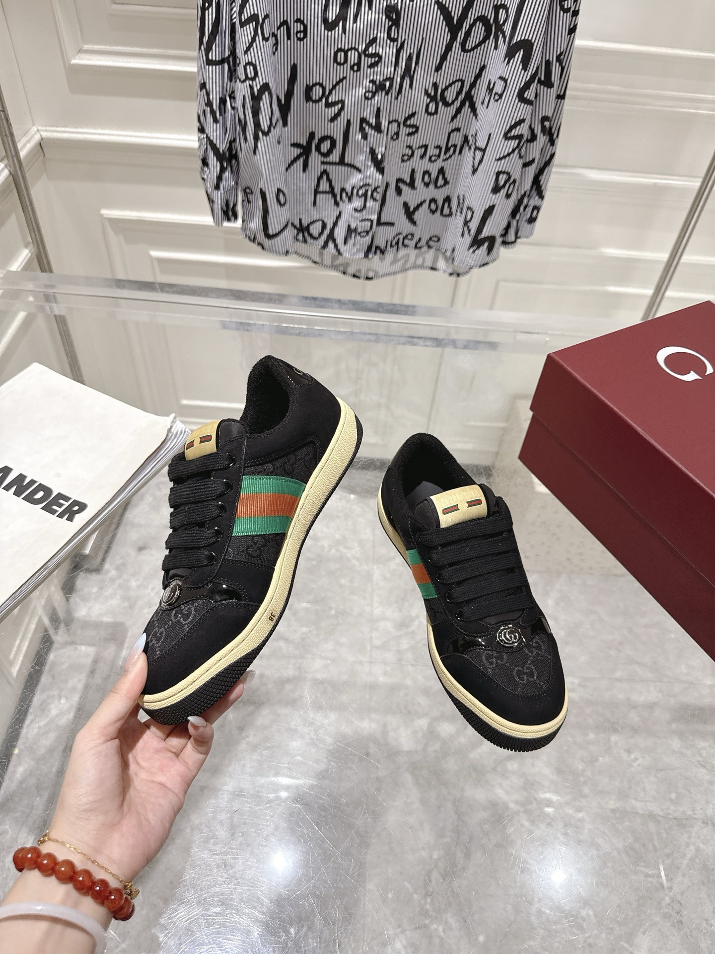 Gucci Female Basic Shoes S